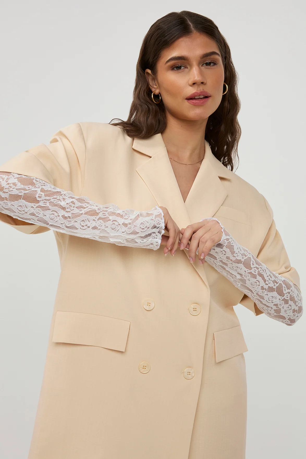 Blazer Fendi Beige - Image 10