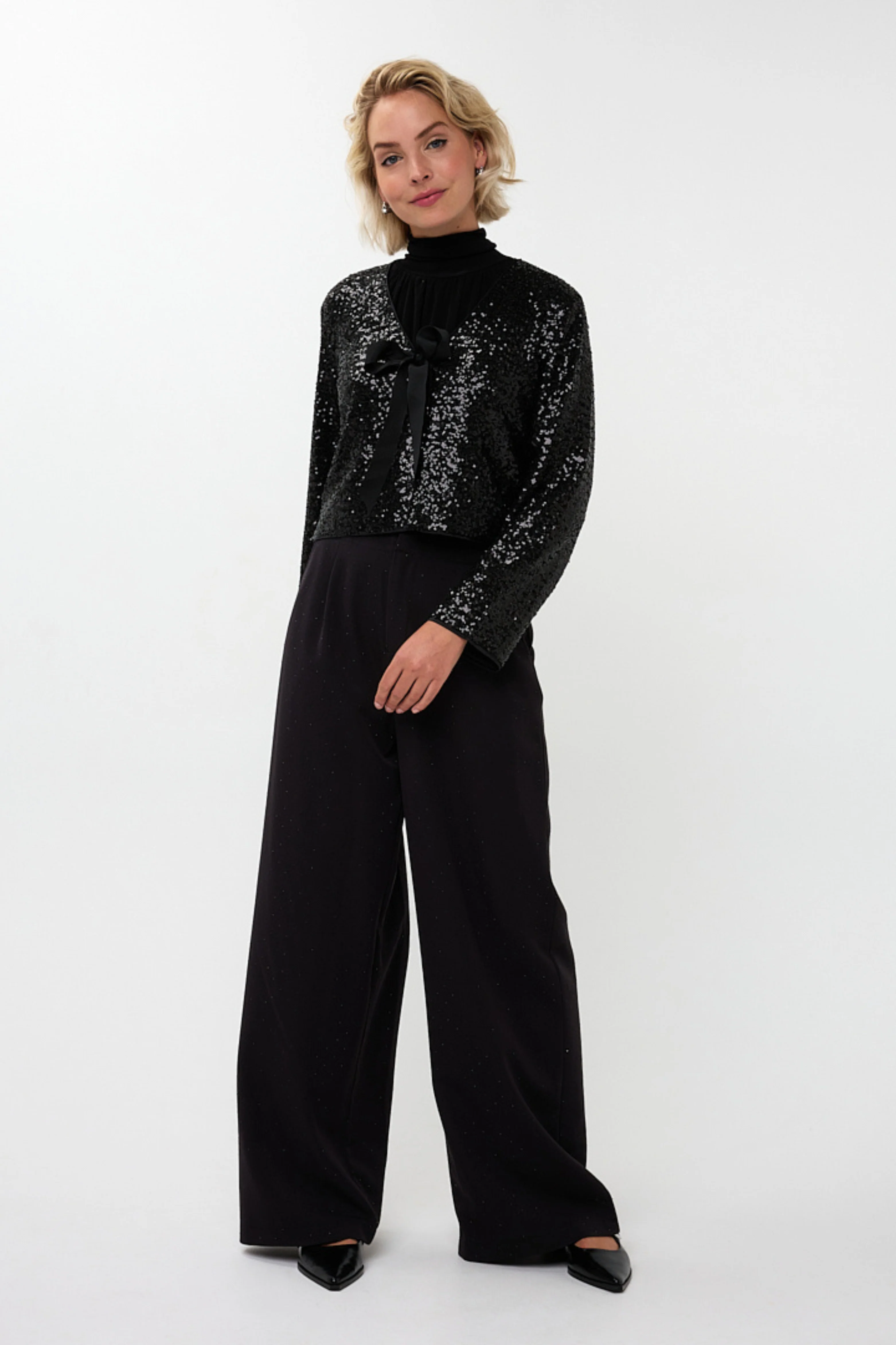 Blazer Short Bow Black W25.08707 - Image 5