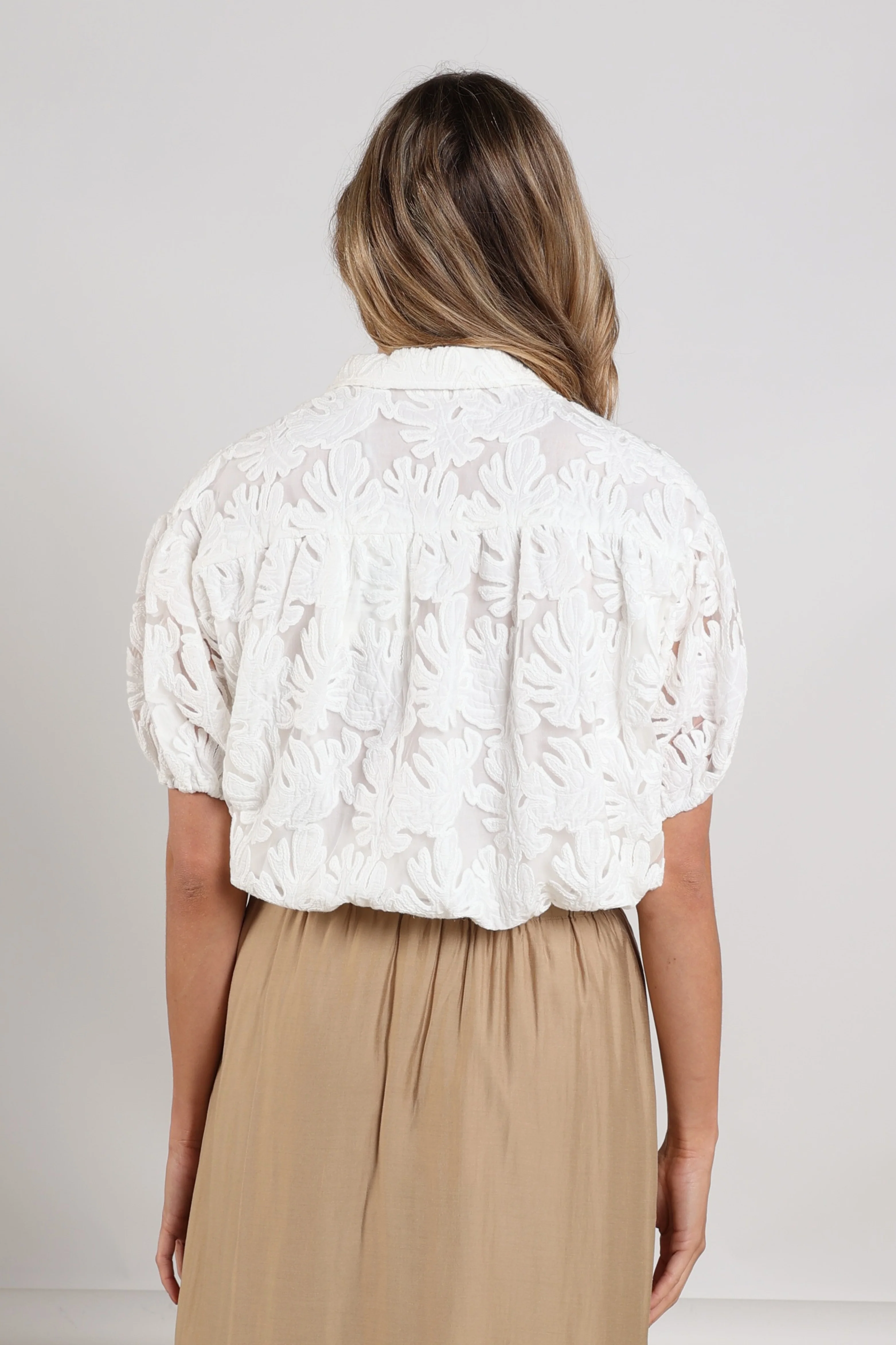 Blouse Berit Embroidery Offwhite NKS02137 - Image 6