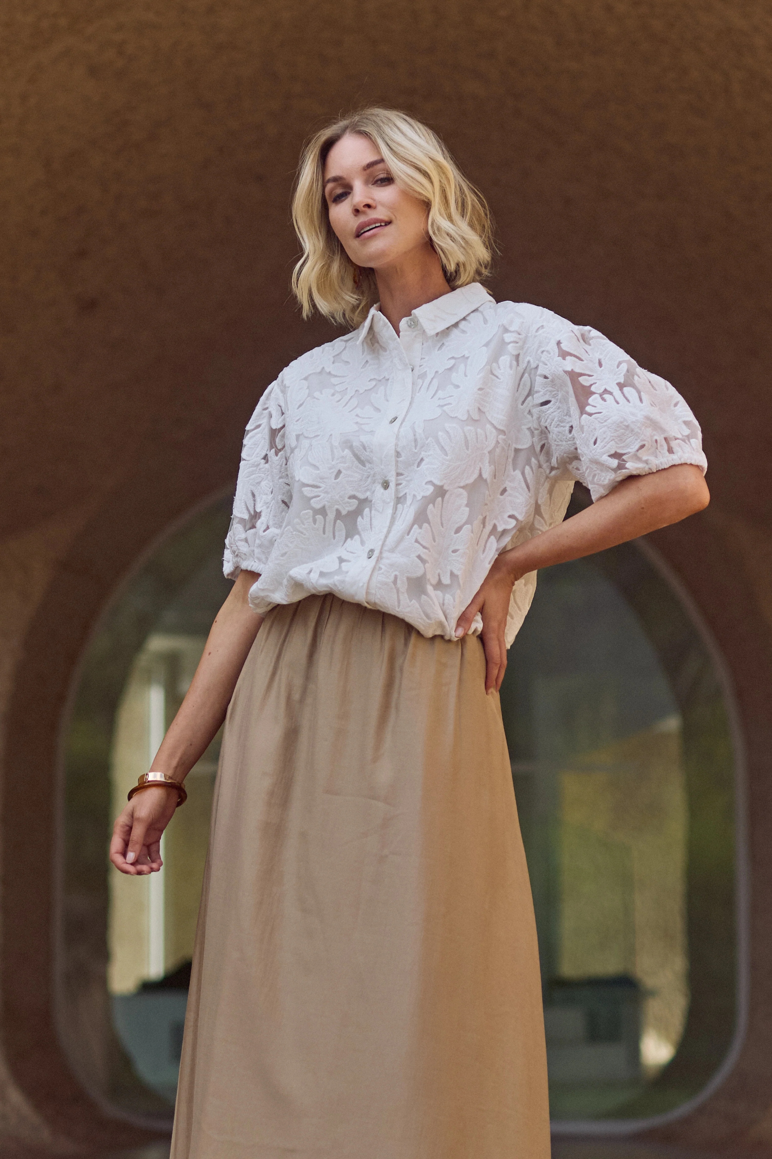 Blouse Berit Embroidery Offwhite NKS02137 - Image 8