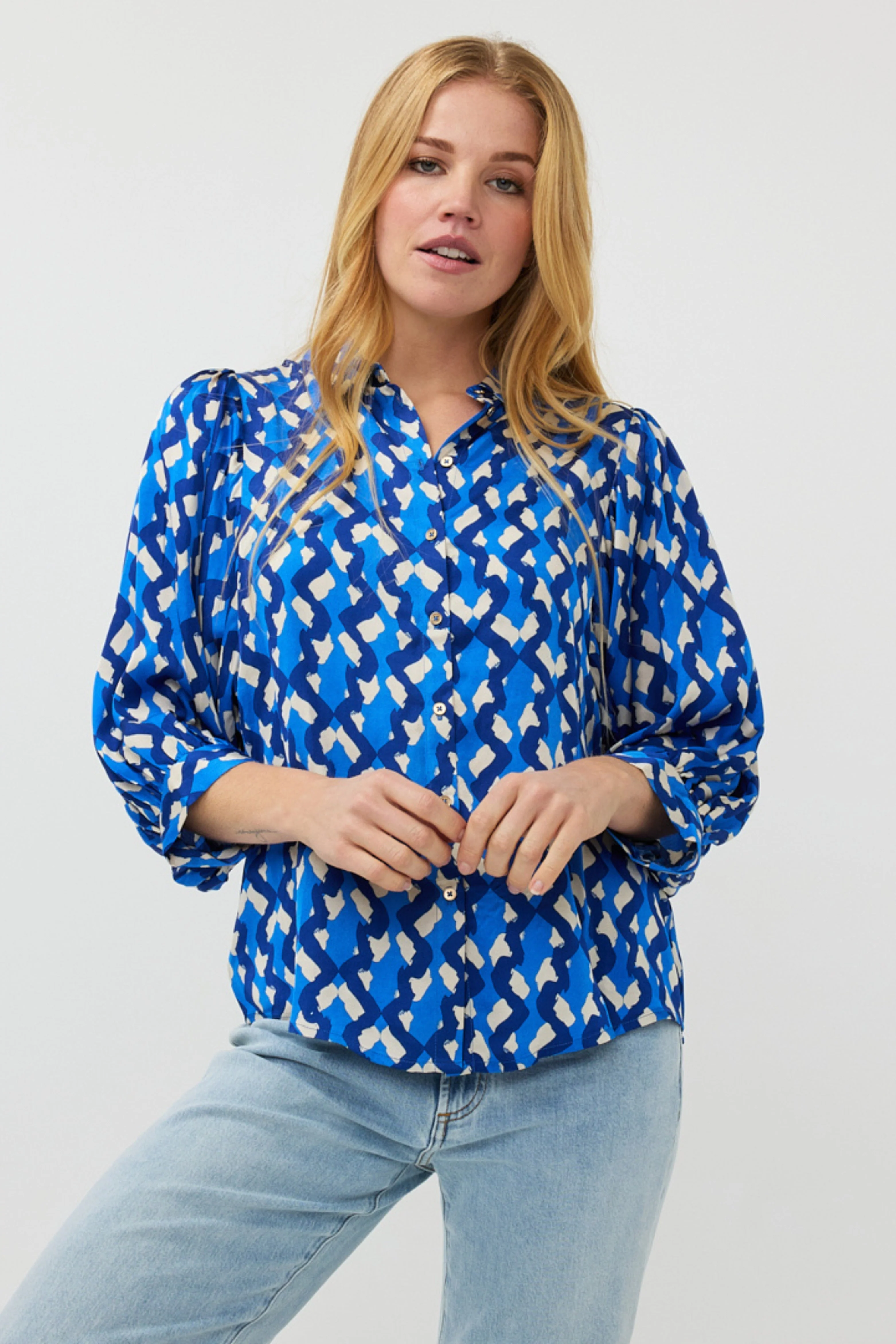 Blouse Big Sleeve Utopia Fantasy Print SP25.14017 - Image 5