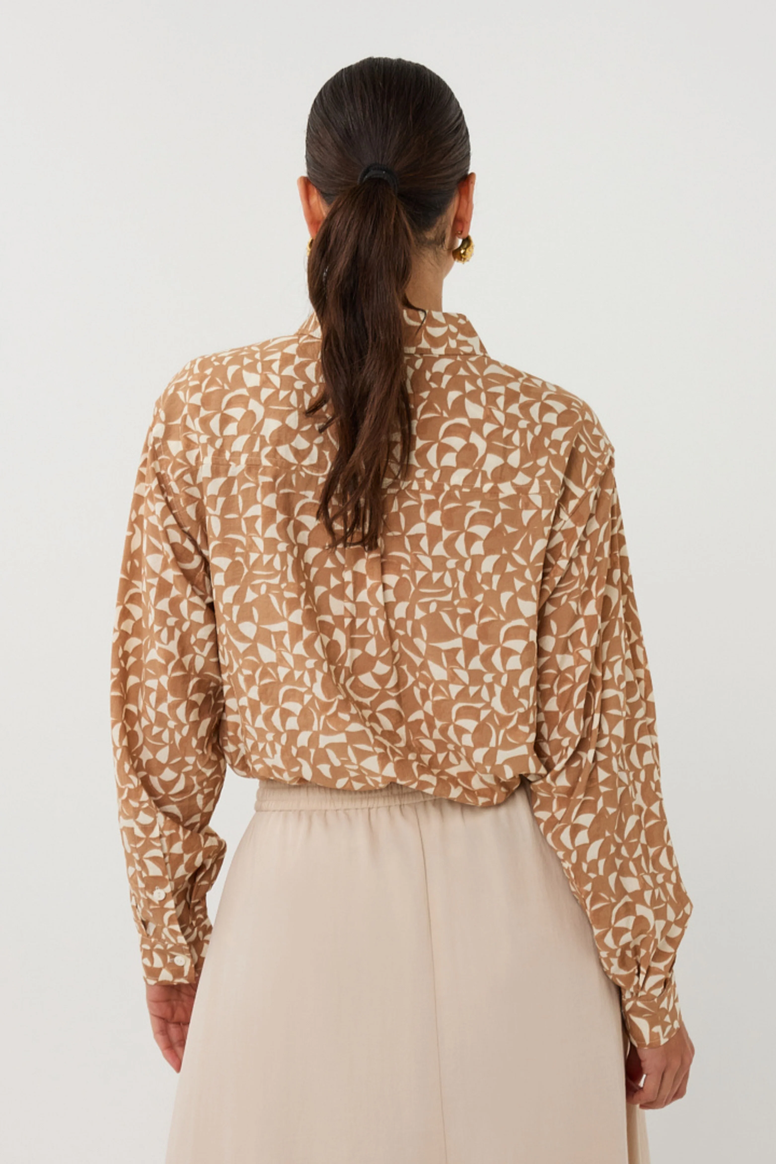 Blouse Boxy Scarlet Graphic Print SP26.14007 - Image 7