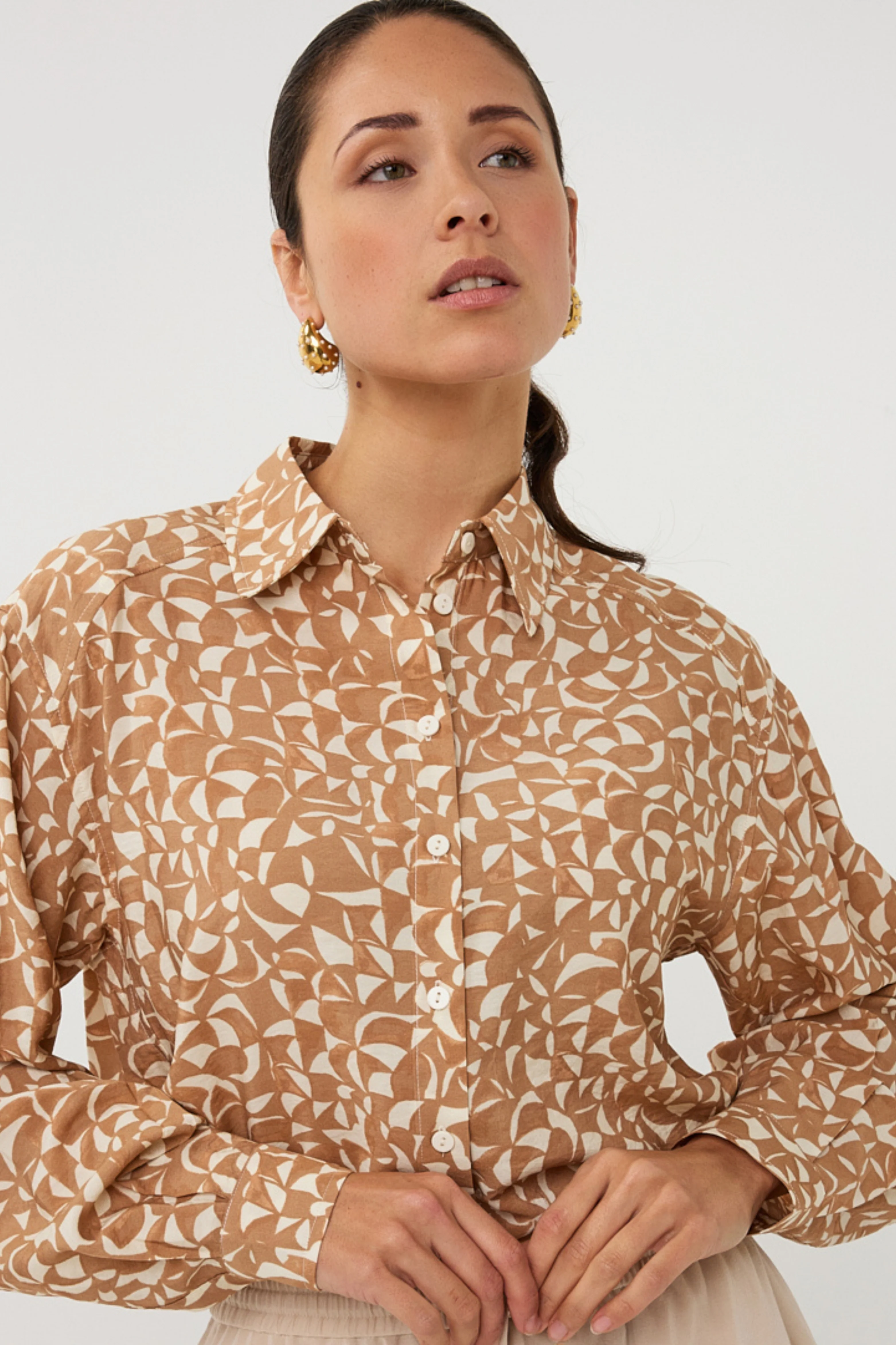 Blouse Boxy Scarlet Graphic Print SP26.14007 - Image 8