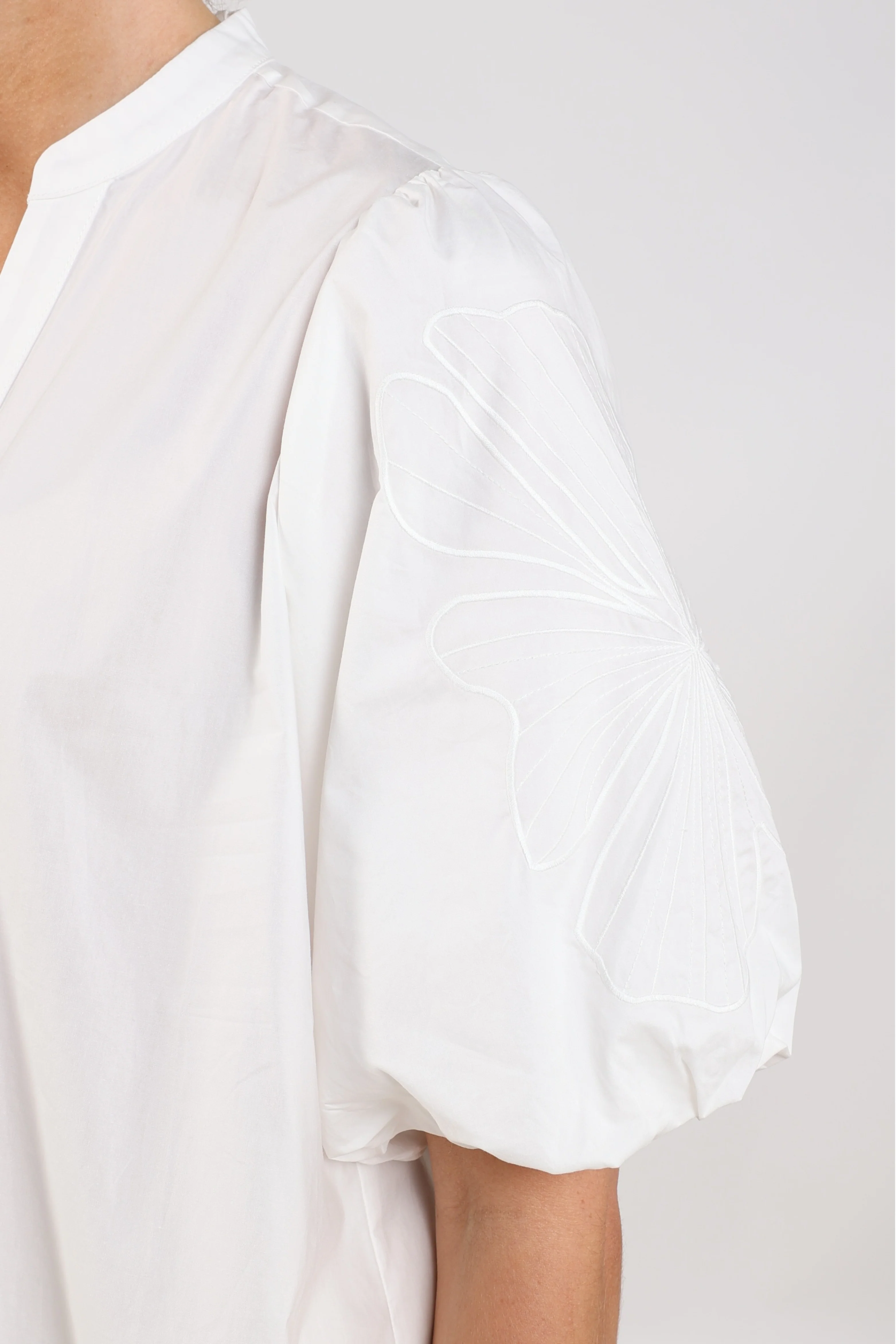 Blouse Dani Offwhite NKS02214 - Image 4