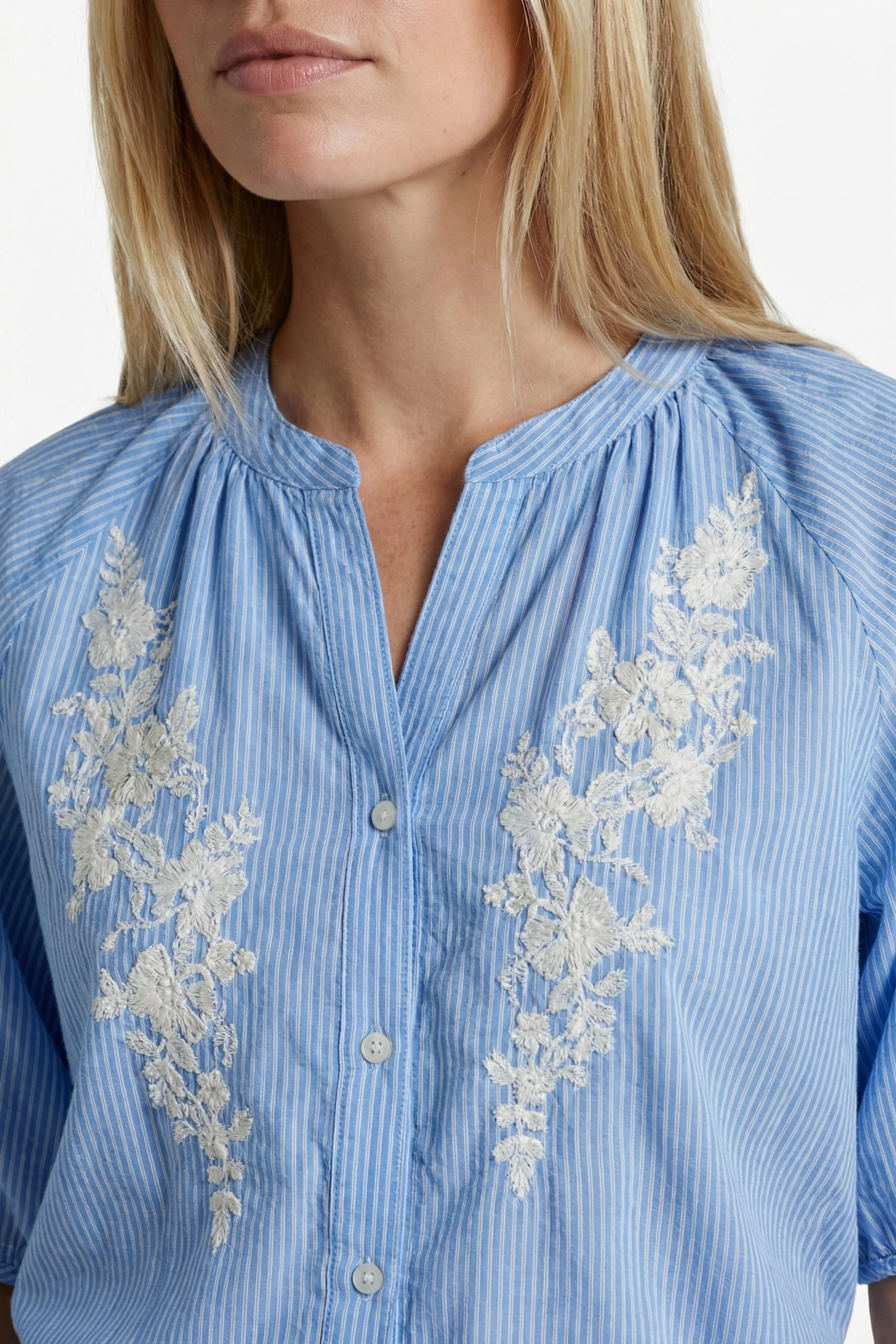 Blouse Edith Ice Blue Offwhite - Image 6