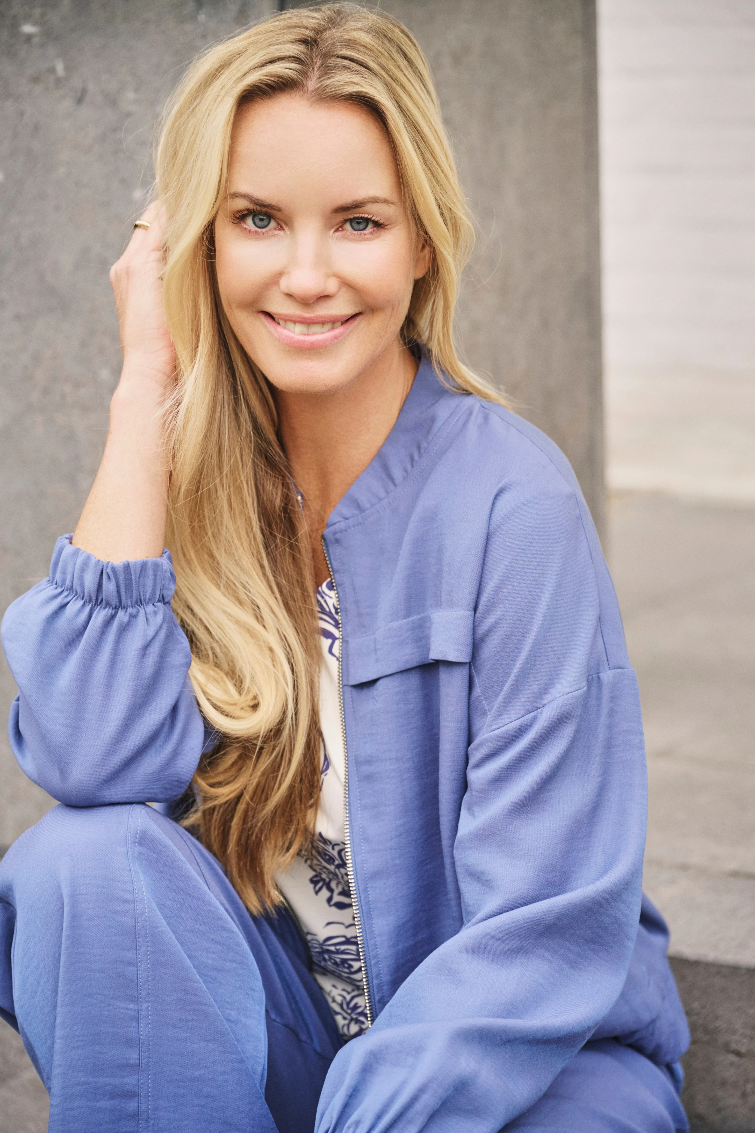 Blouse Elise Blue 261 - Image 9