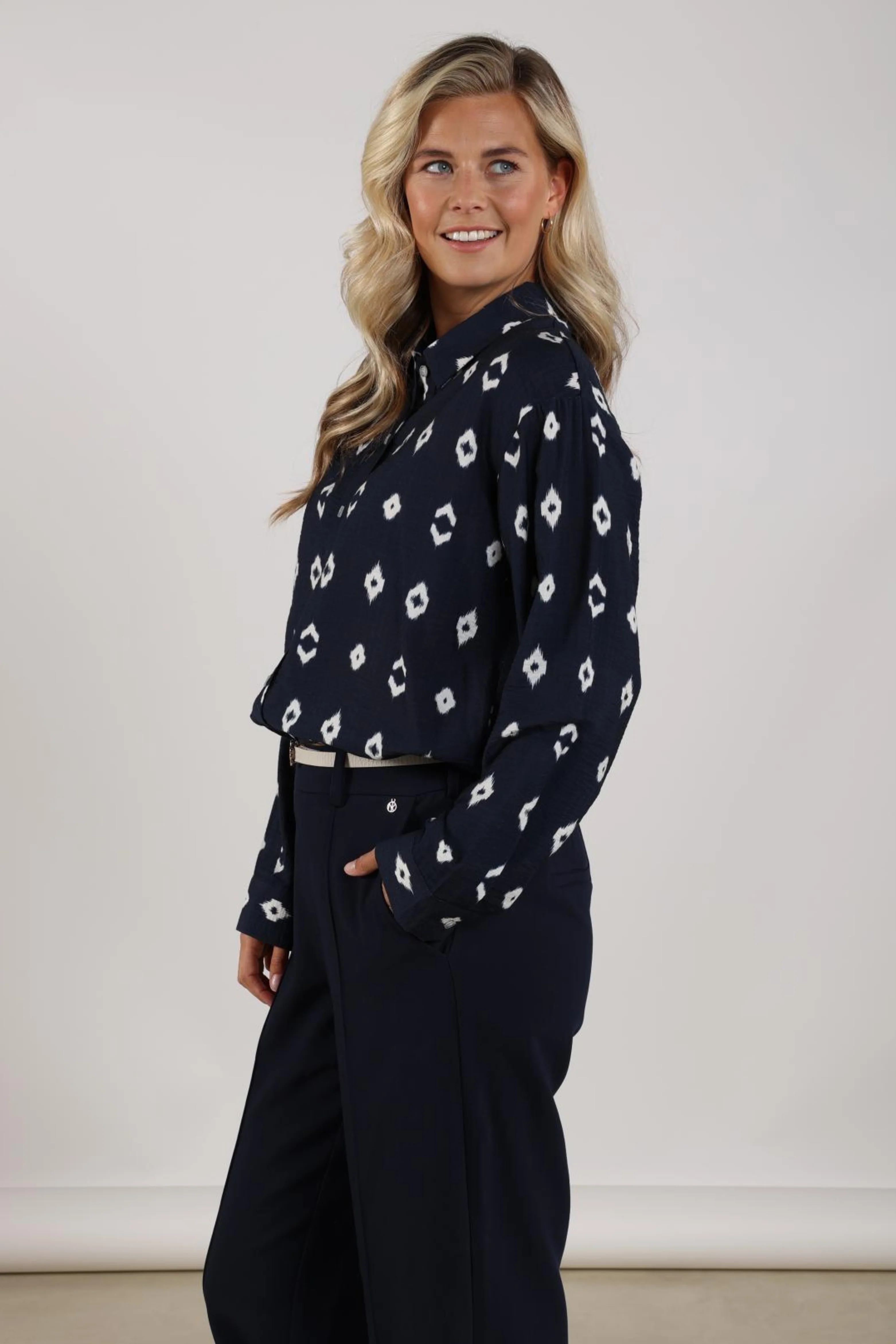 Blouse Newport Navy NKS02141 - Image 3