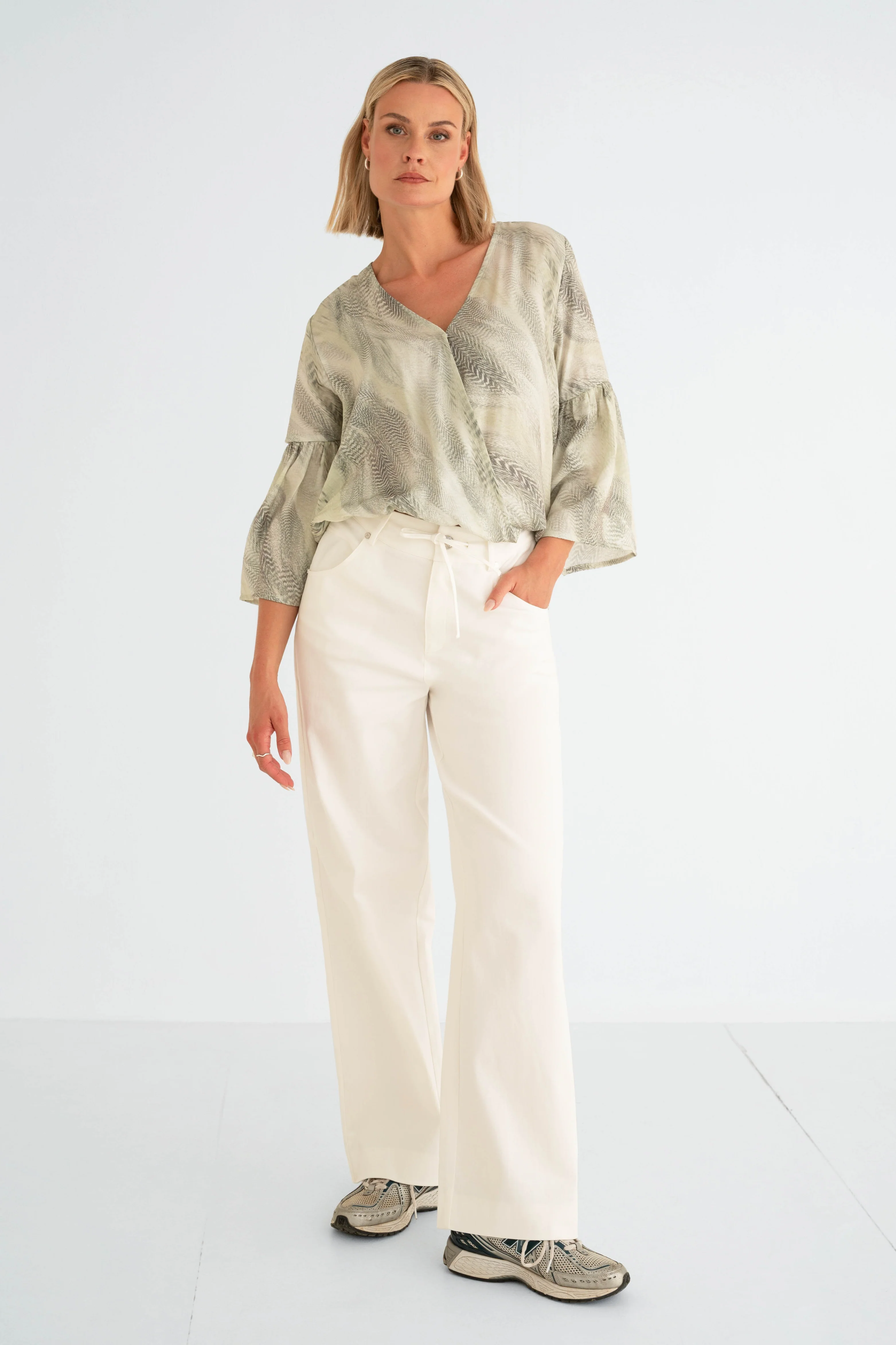 Blouse Ninthe Feather - Image 3