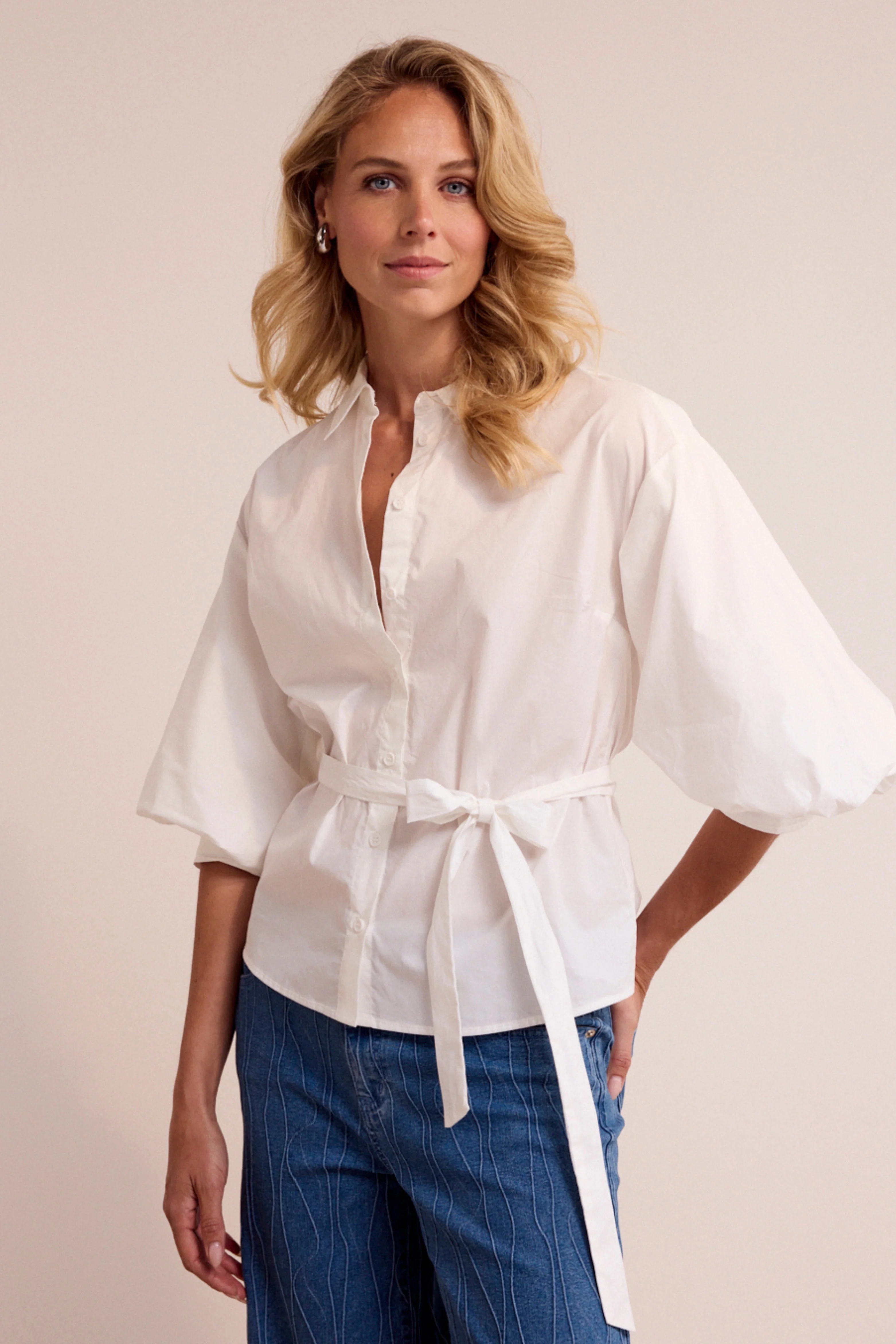 Blouse Poplin Bow Detail Offwhite O02-19-301 1 - Image 3