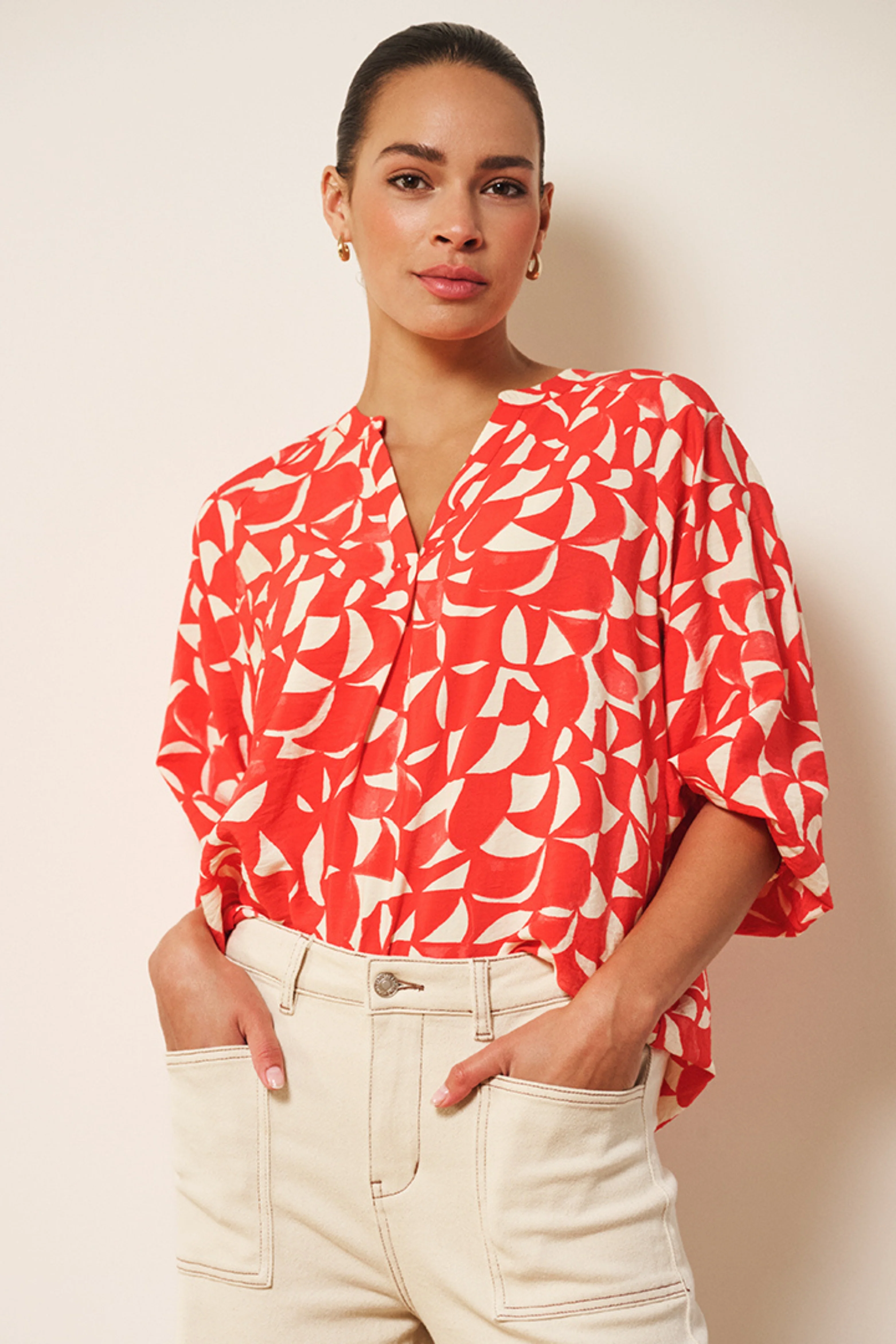 Blouse Raglan Scarlet Graphic Print SP26.14003