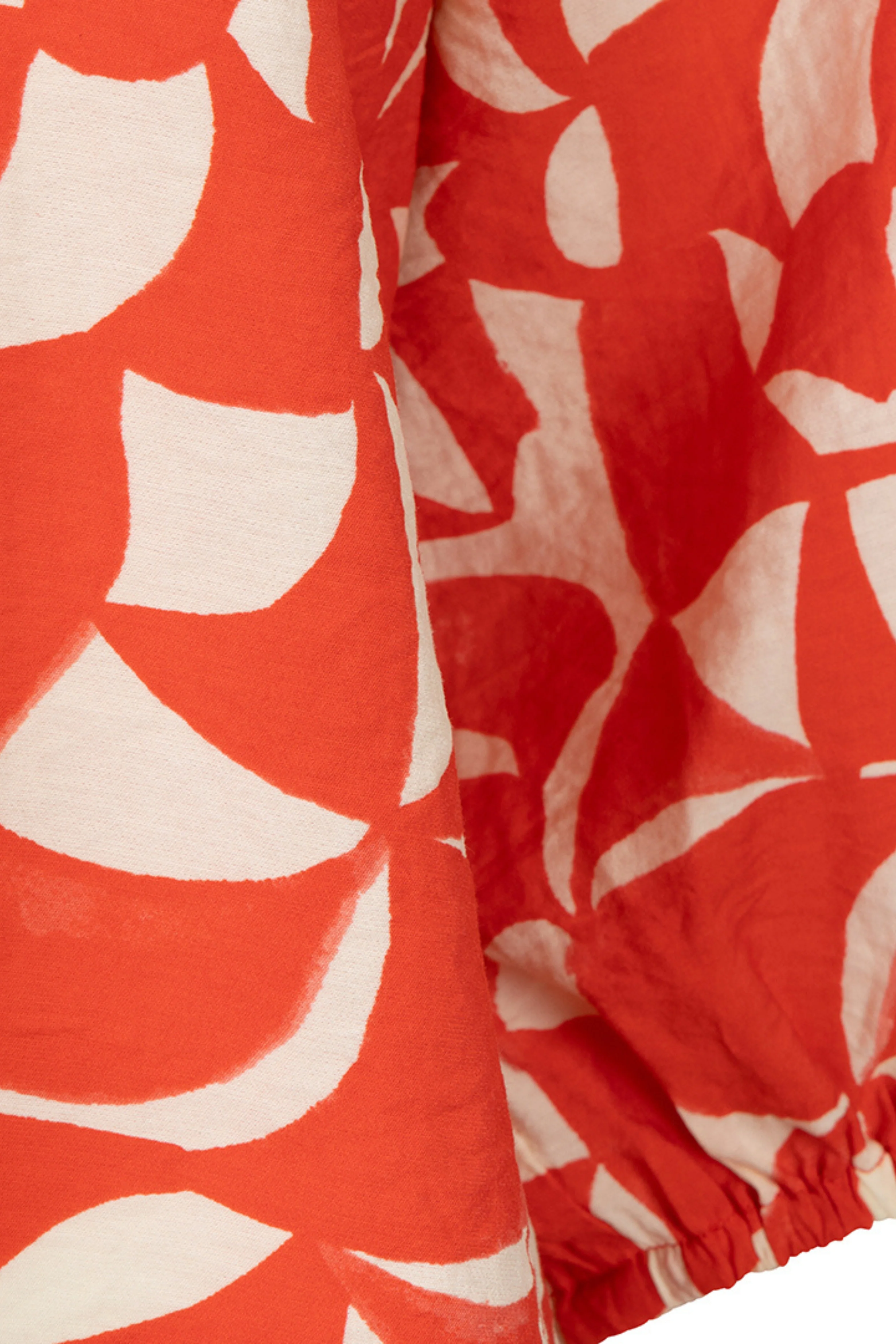 Blouse Raglan Scarlet Graphic Print SP26.14003 - Image 9