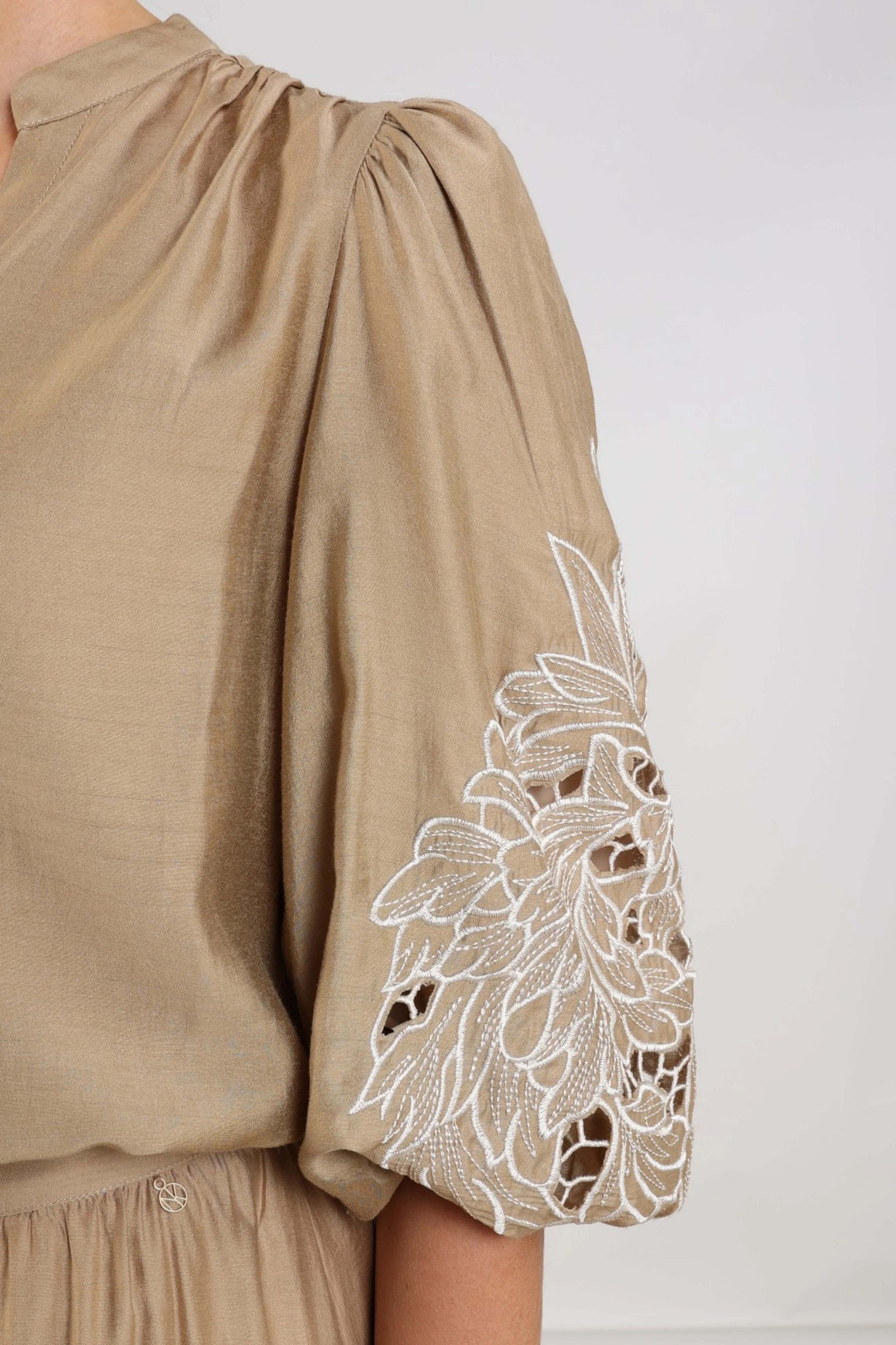 Blouse Rosie Camel Embroidery NKS02157 - Image 5