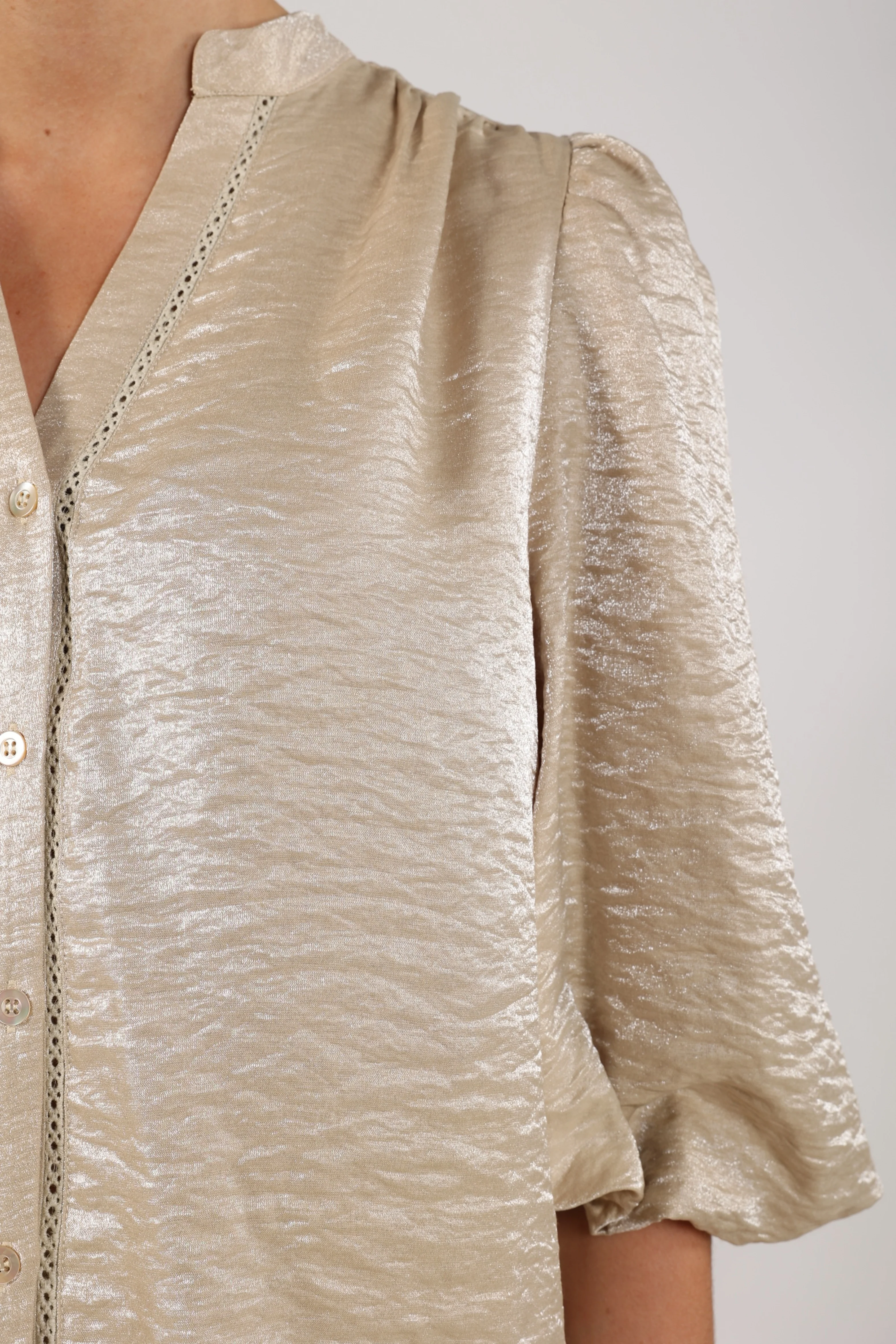 Blouse Rosie Shiny Sand NKS02140 - Image 9