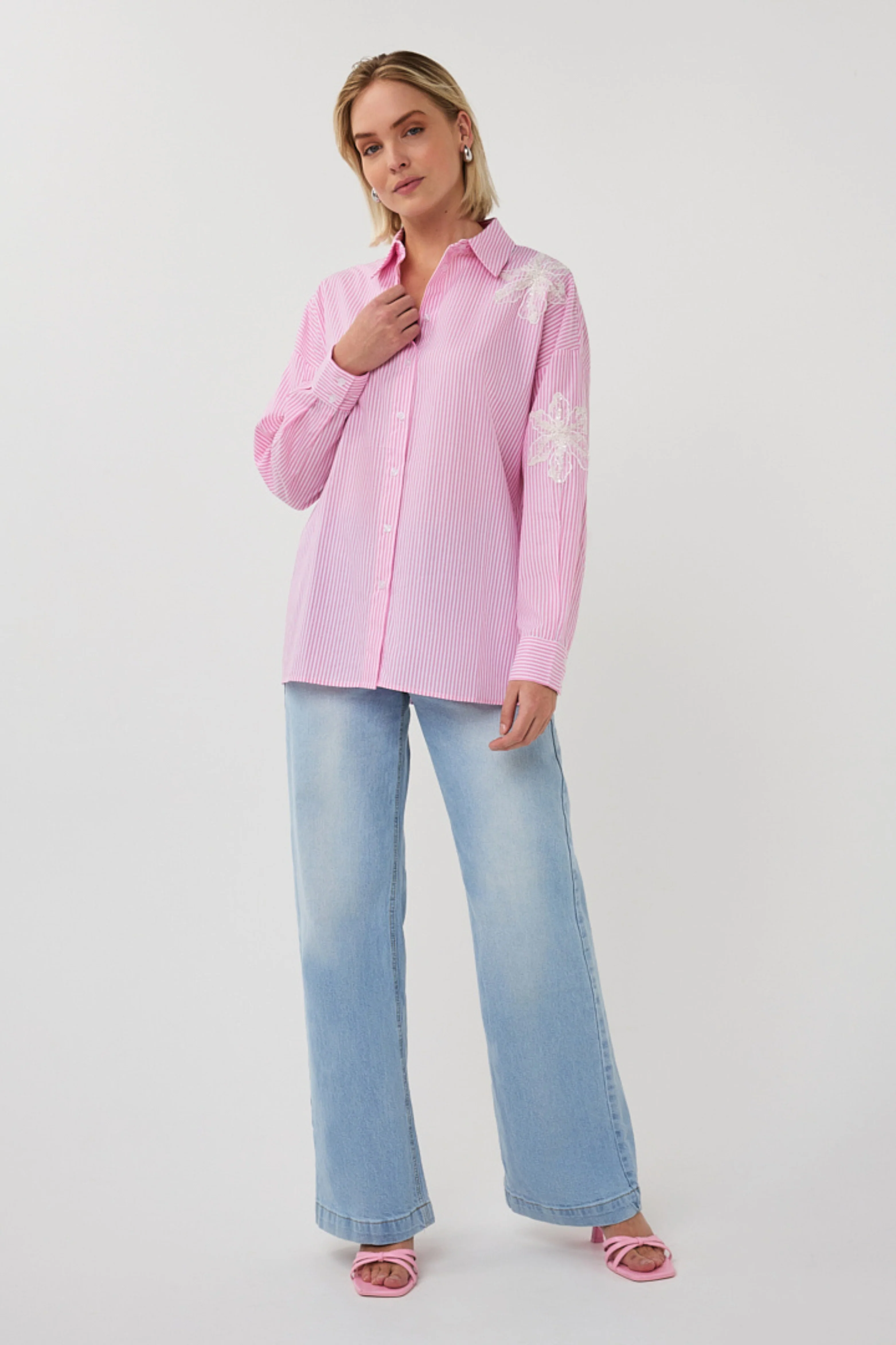 Blouse Striped Flower Patch White Pink SP26.14028 - Image 5