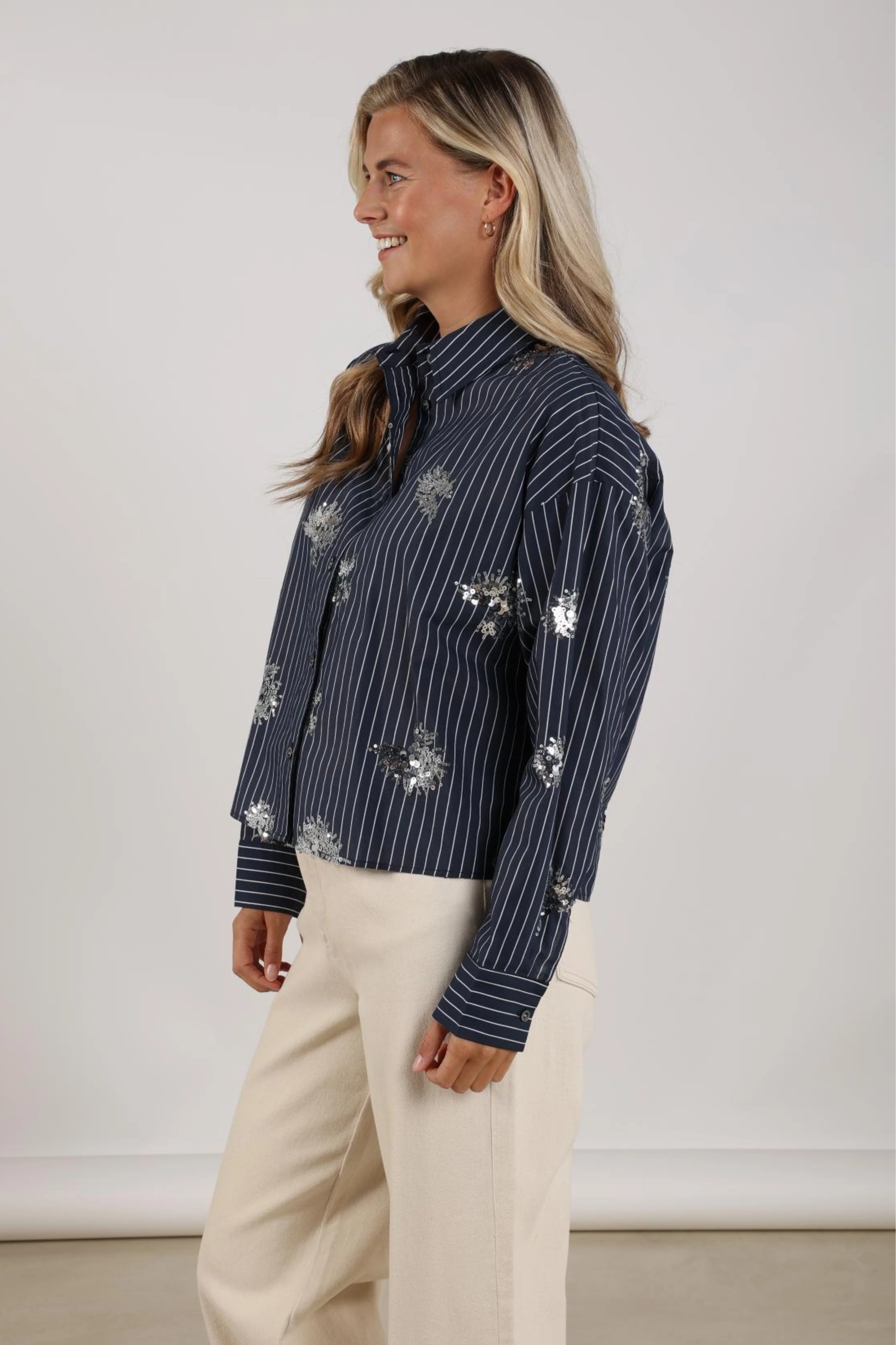 Blouse Tessa Paillet Navy NKS02151 - Image 3
