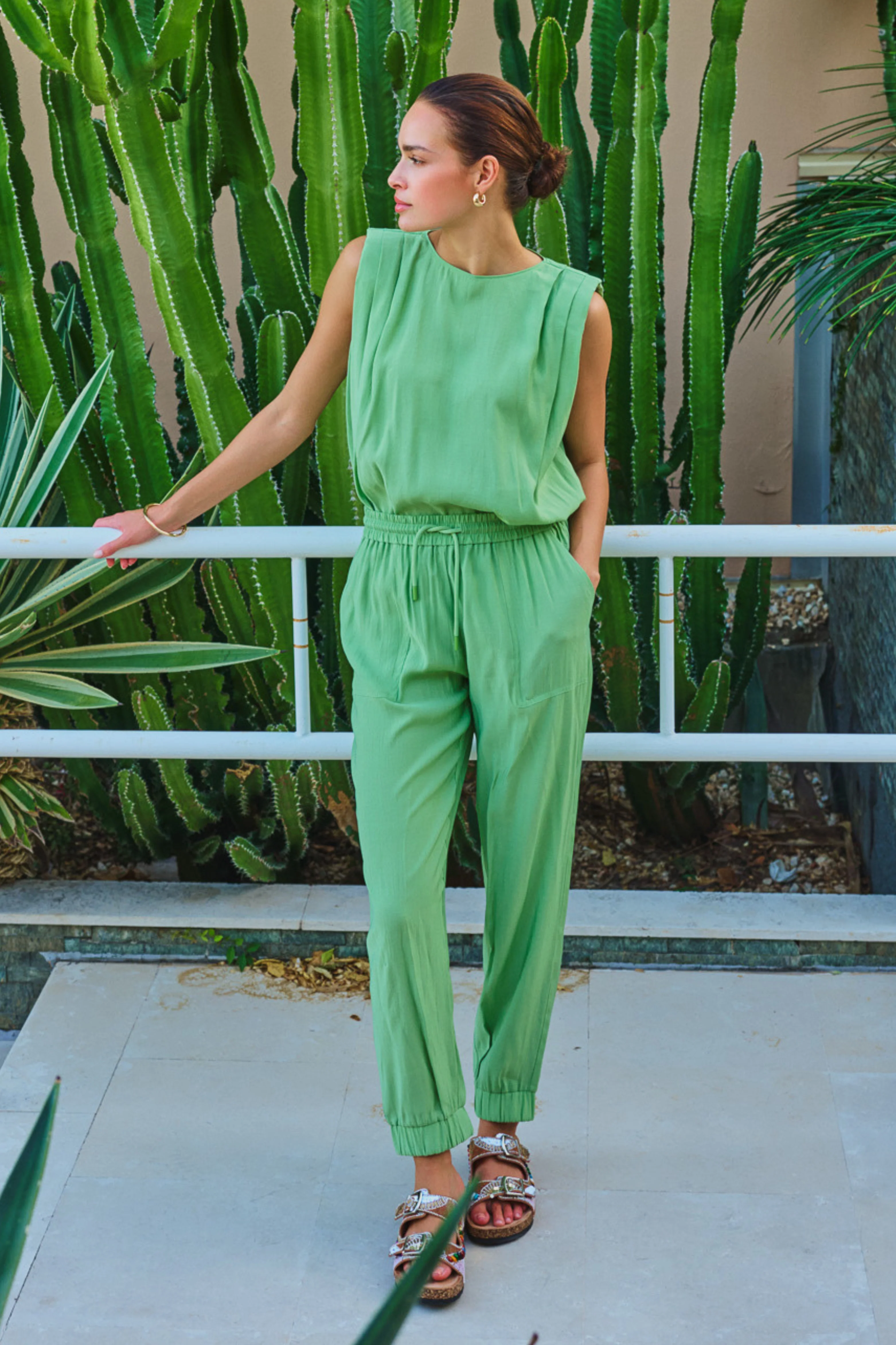 Broek Crinkle Modal Jungle Green HS26.05213