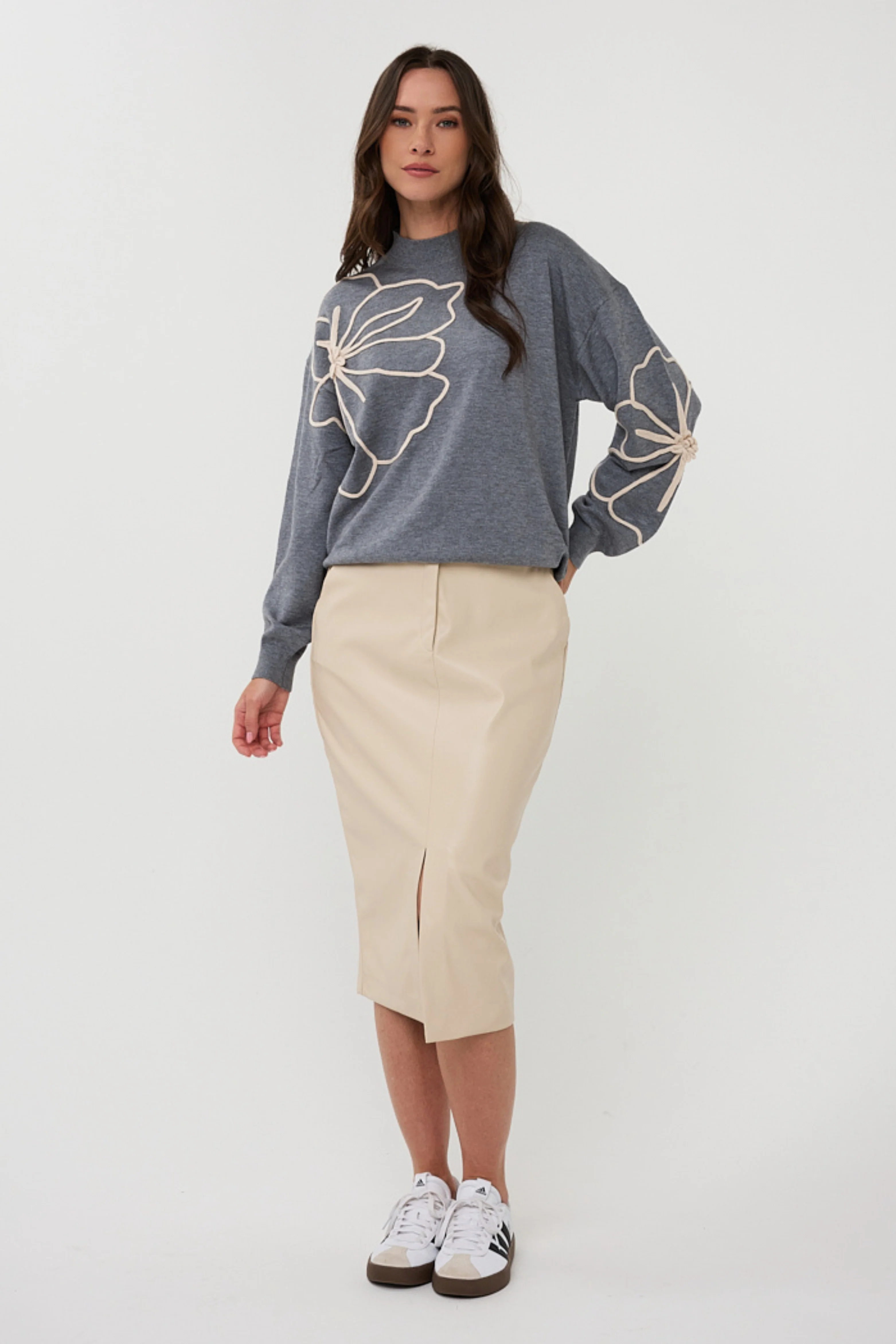 Rok Front Split Super Soft Vegan Light Sand F25.11509 - Image 6