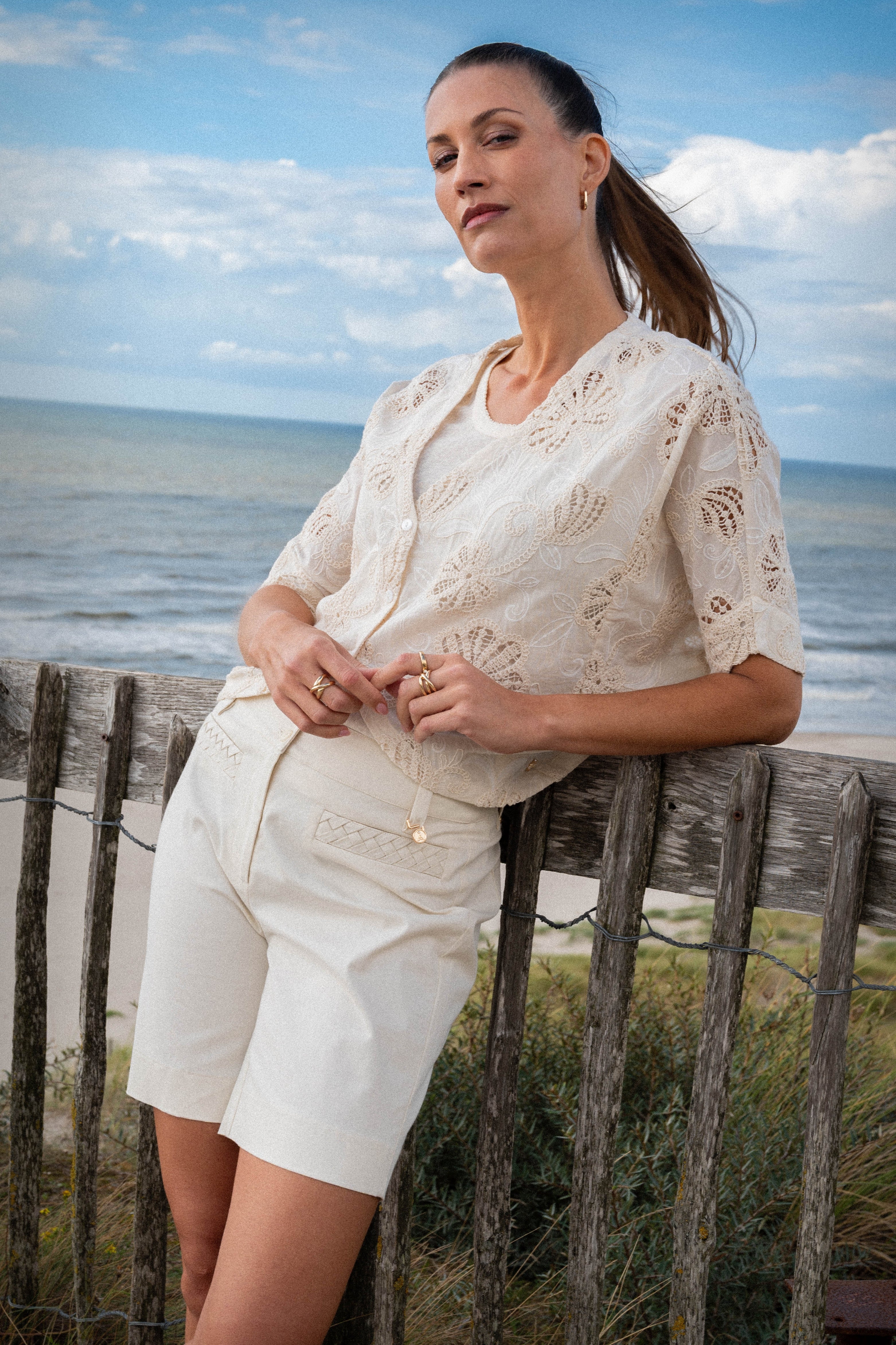 Short Thannie Light Sand - Image 3