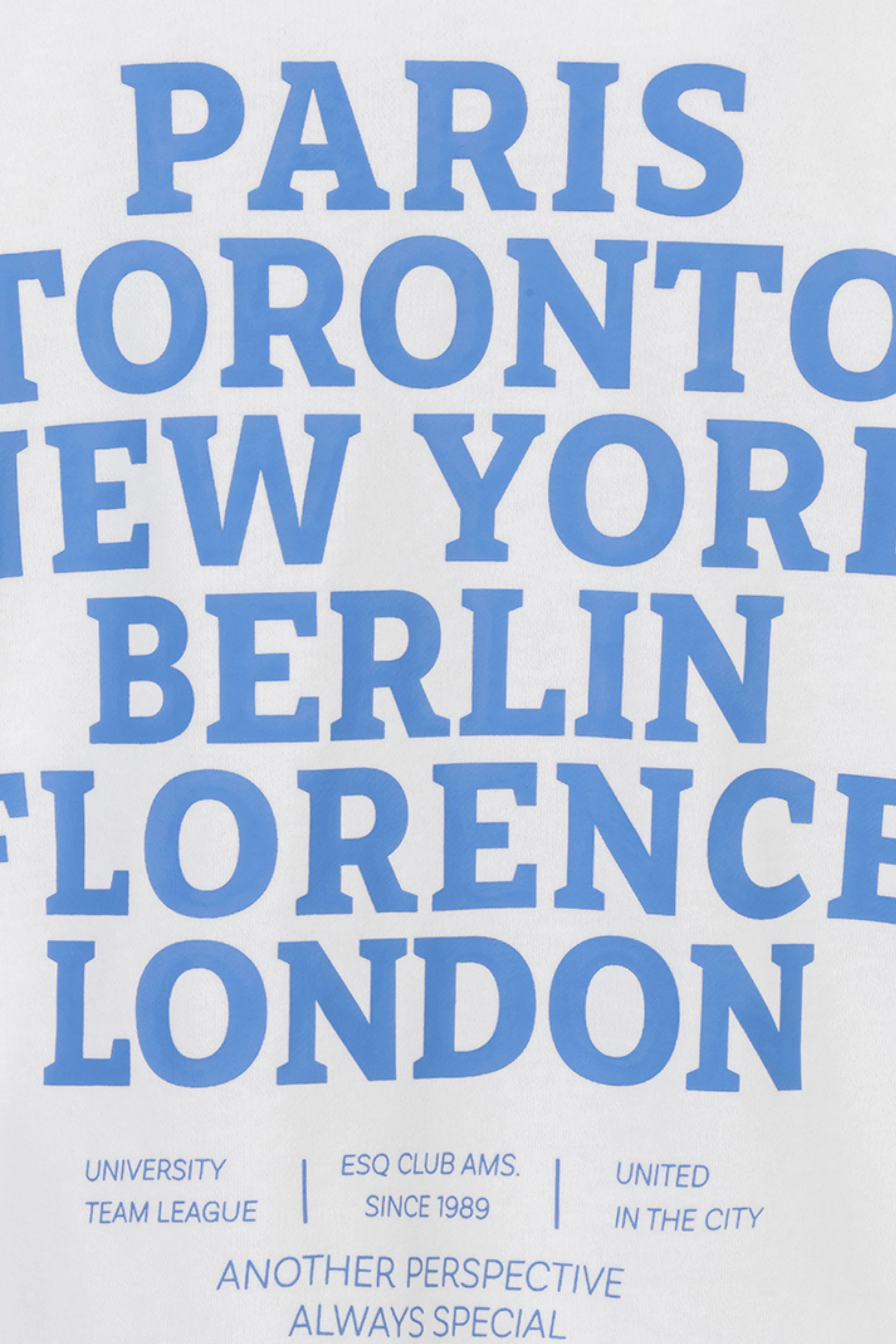 Sweater Cities Offwhite Blue SP26.05019 - Image 10