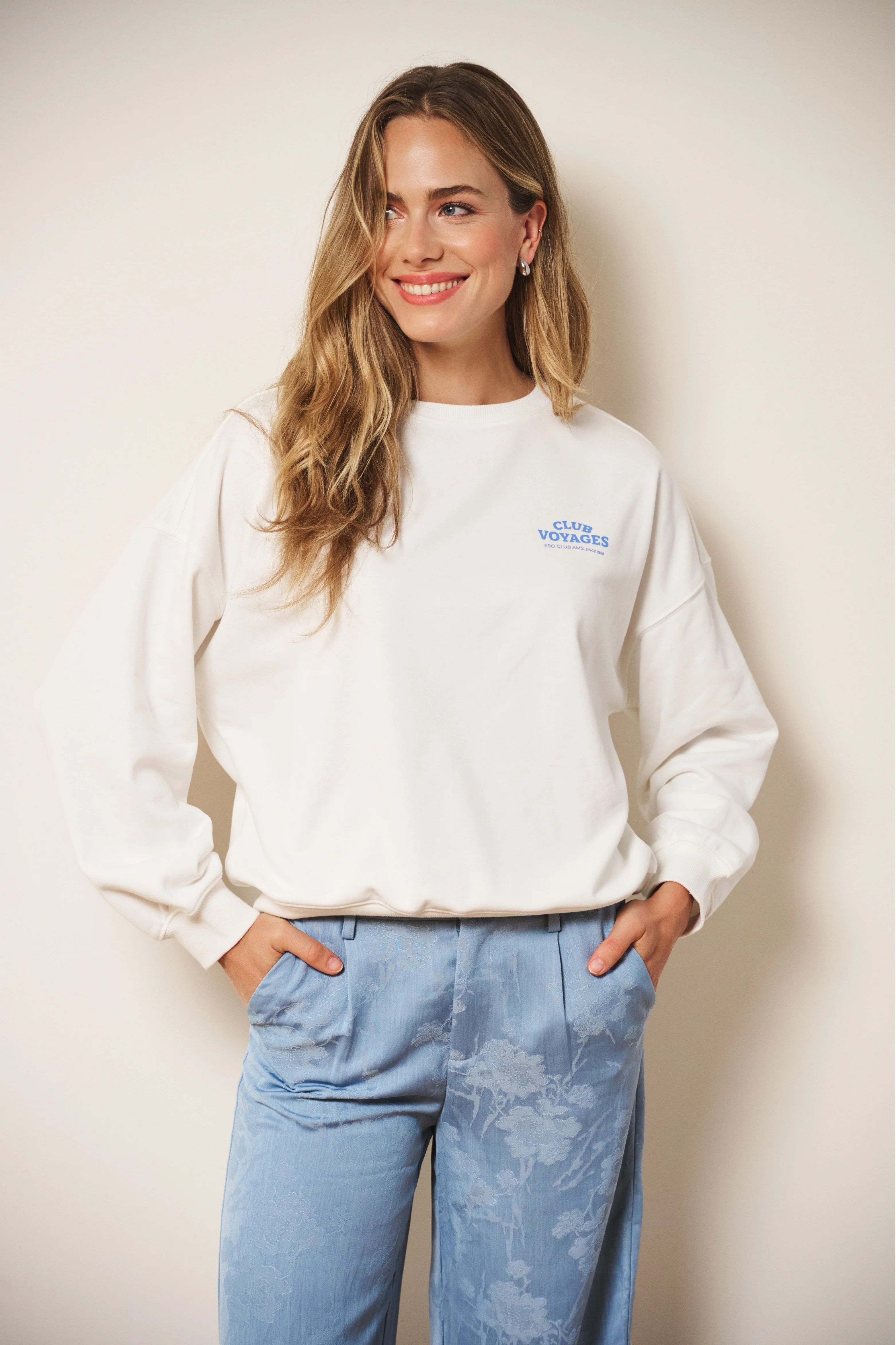 Sweater Cities Offwhite Blue SP26.05019 - Image 4