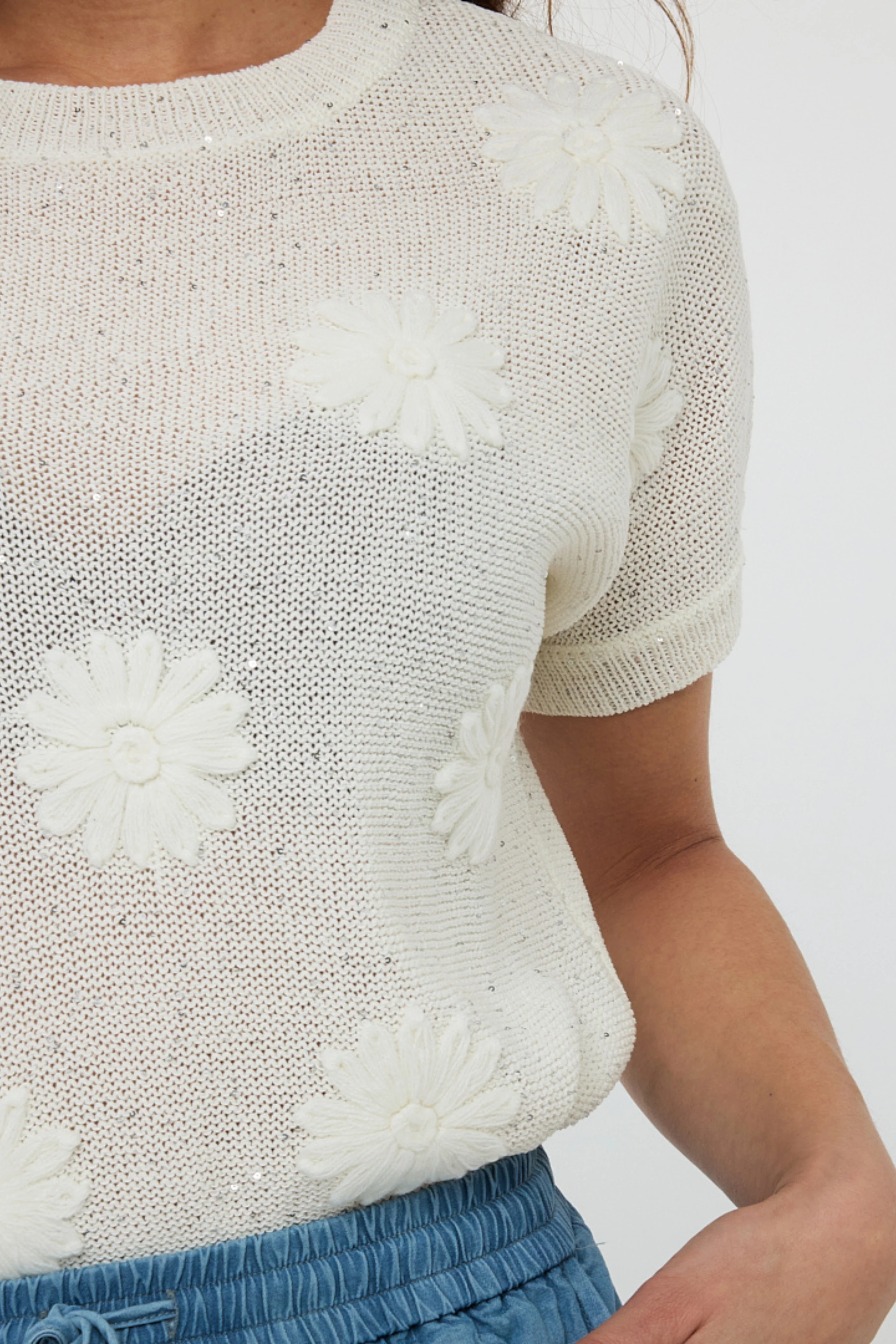Sweater Embroidery Flowers Offwhite HS26.02220 - Image 6
