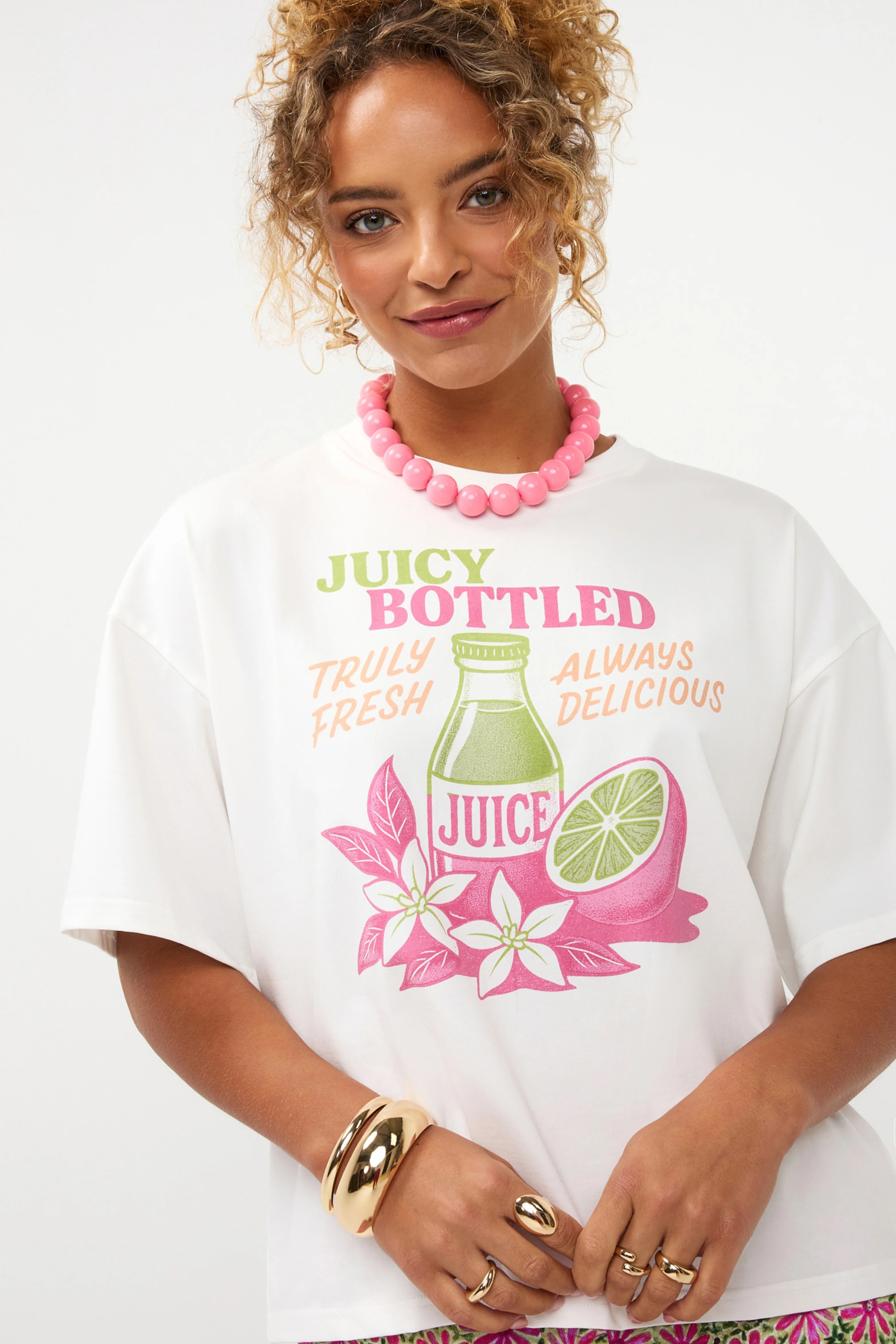 T-shirt Juicy Bottle Berry Pink - Image 3