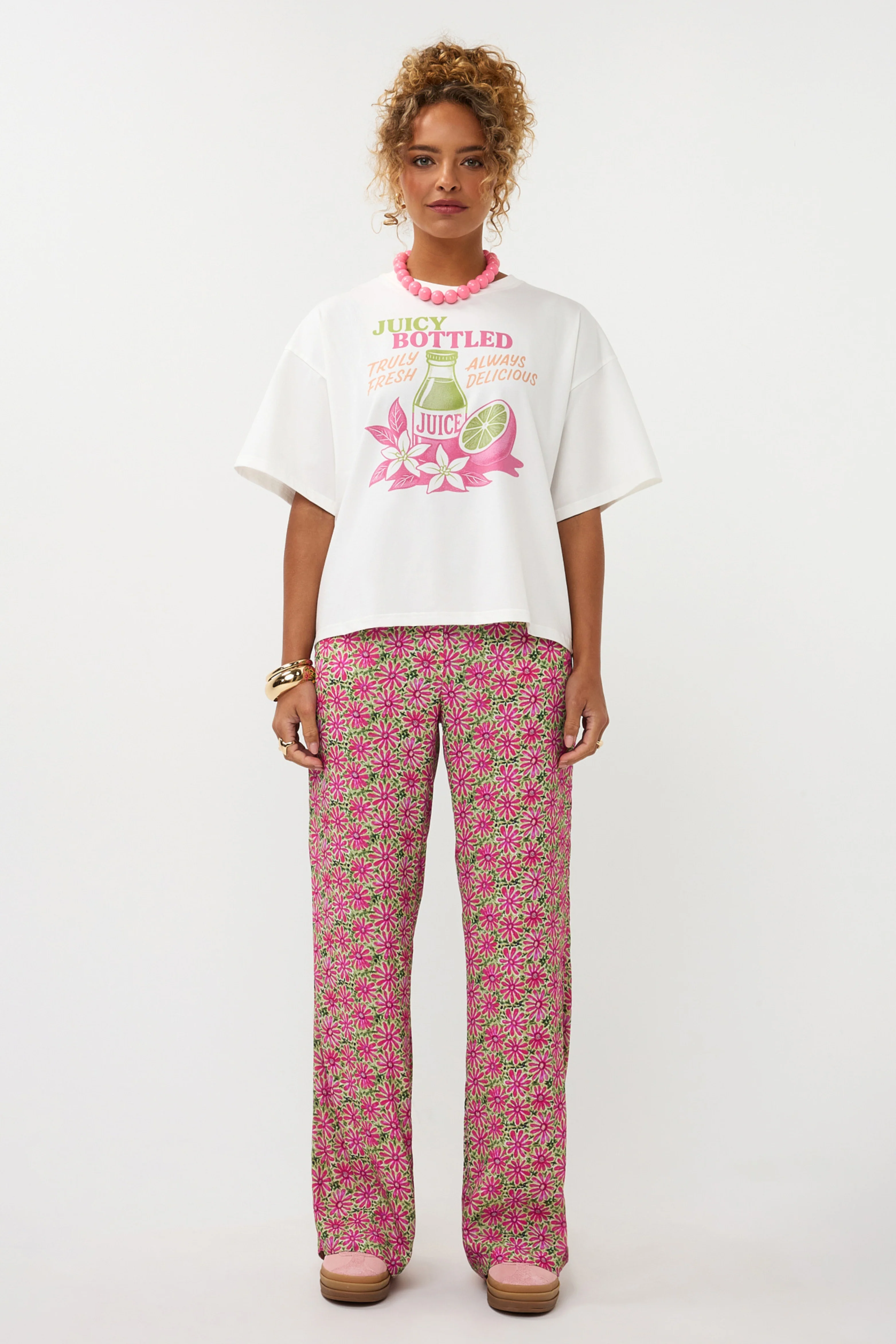 T-shirt Juicy Bottle Berry Pink - Image 5