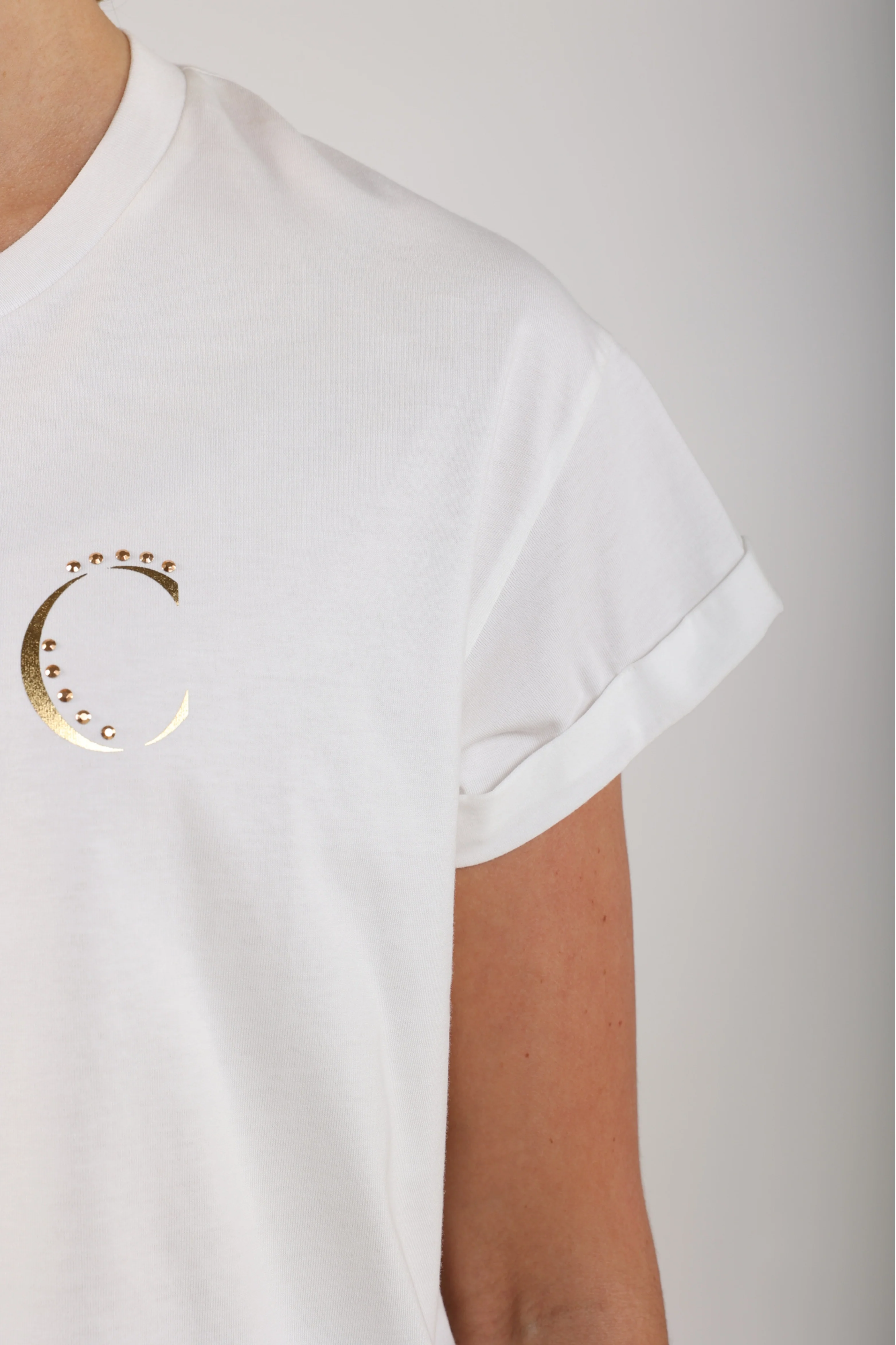 T-shirt Reese Iconic Offwhite Gold NKS04025 - Image 10