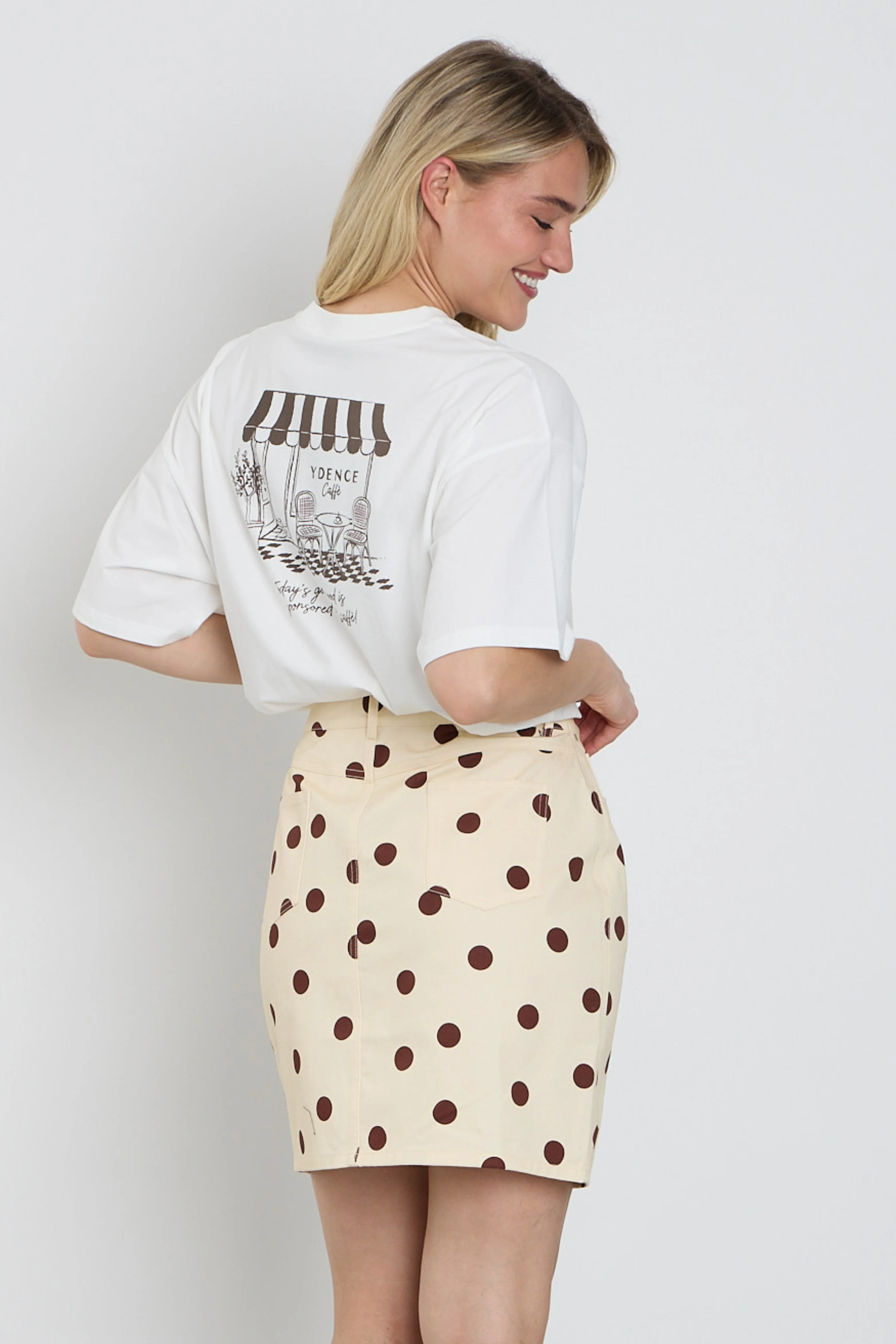 T-shirt Ydence Cafe Offwhite