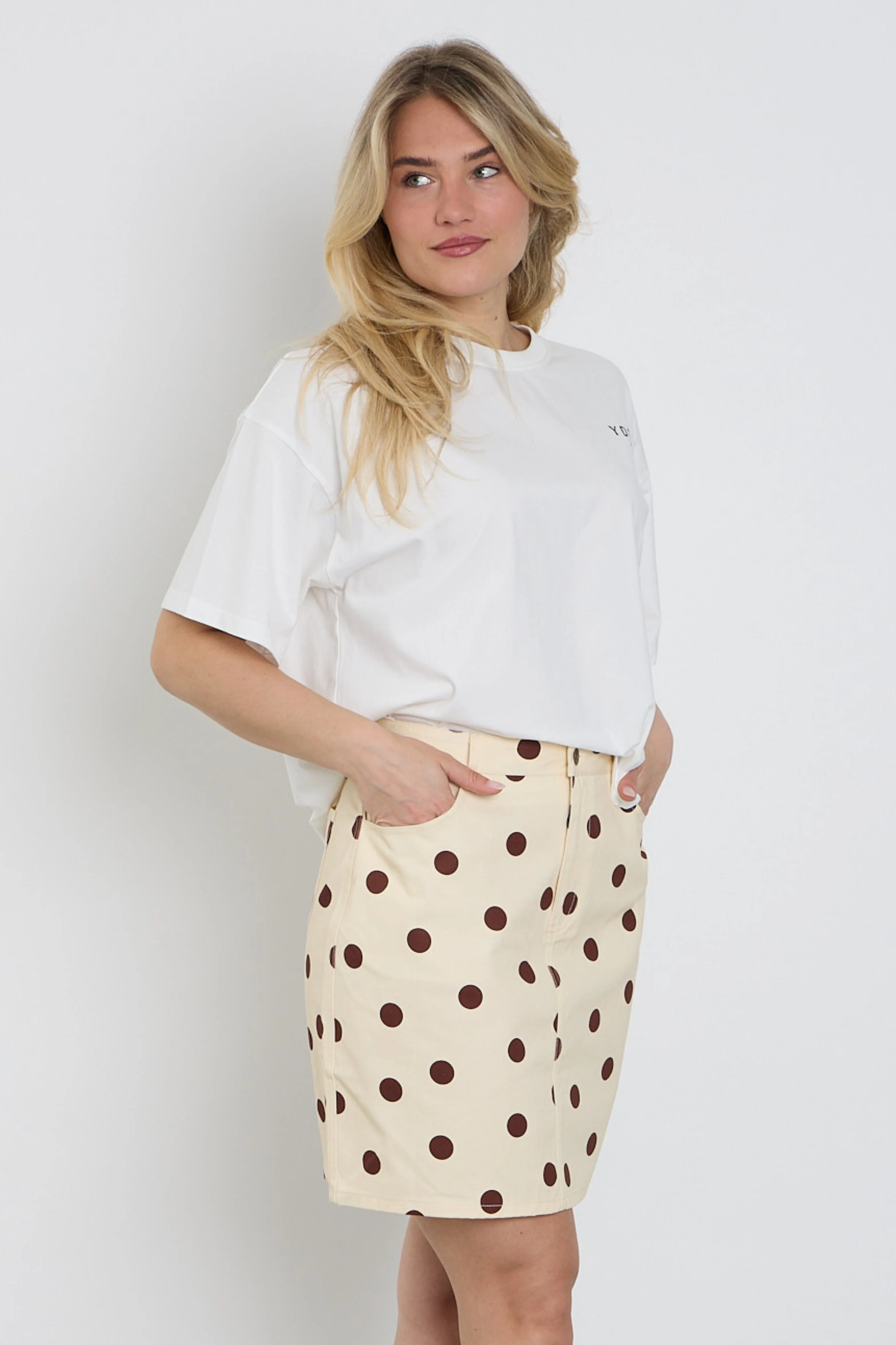 T-shirt Ydence Cafe Offwhite - Image 4