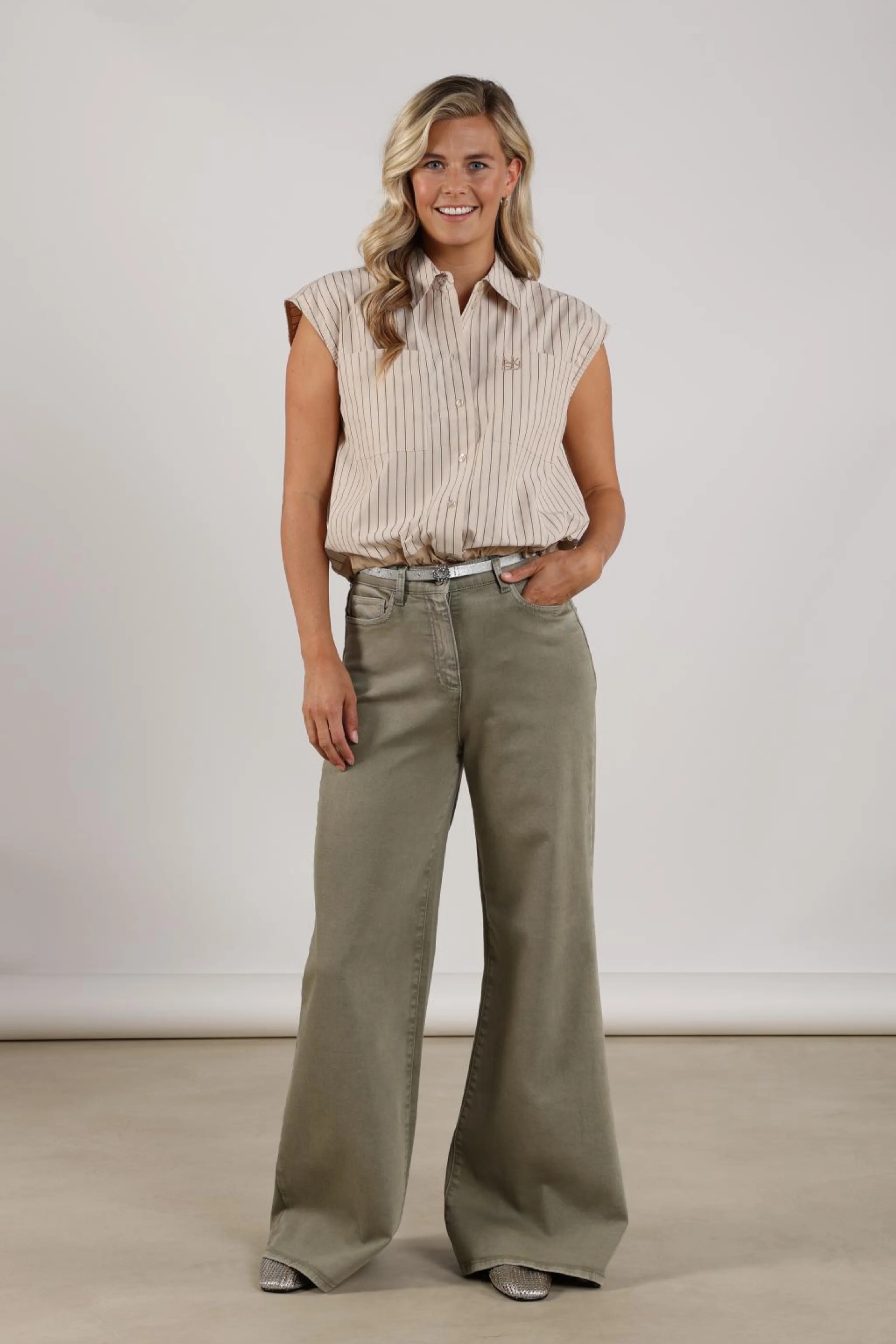 Top Abby Stripe Sand NKS01144 - Image 3