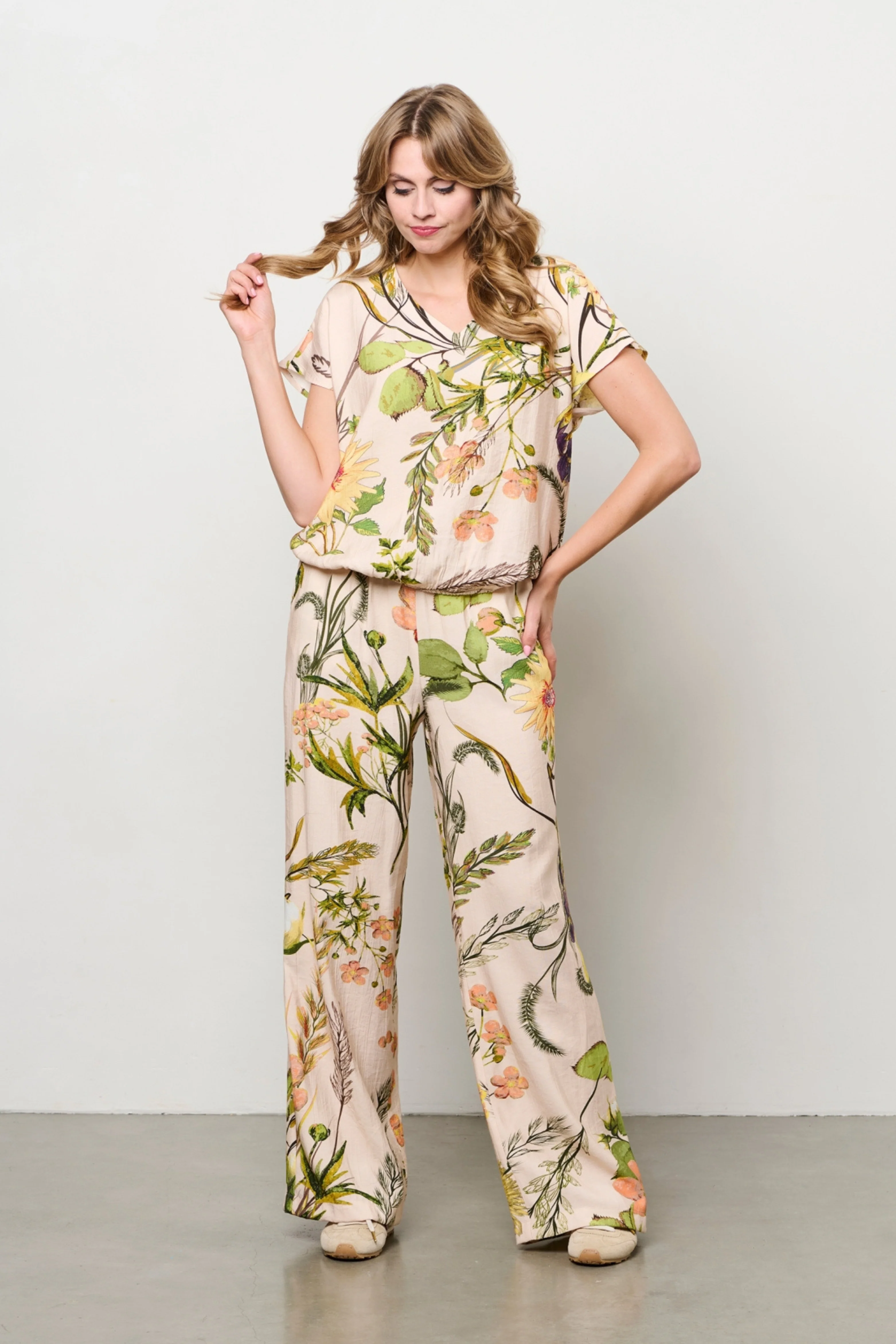 Top Amke Flower Powder Pink Multi TO350 - Image 4