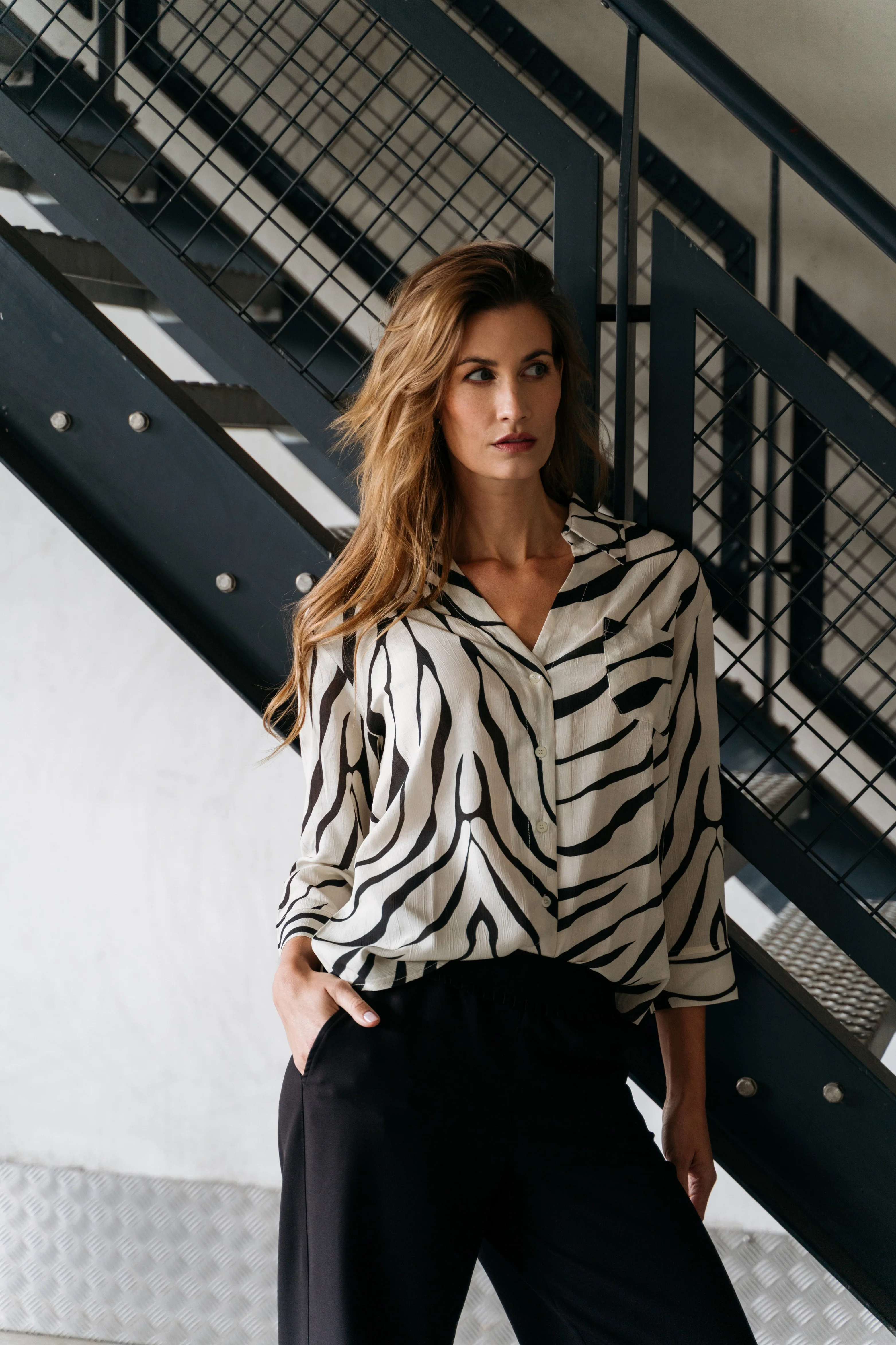 Top Meeda Veines - Image 3