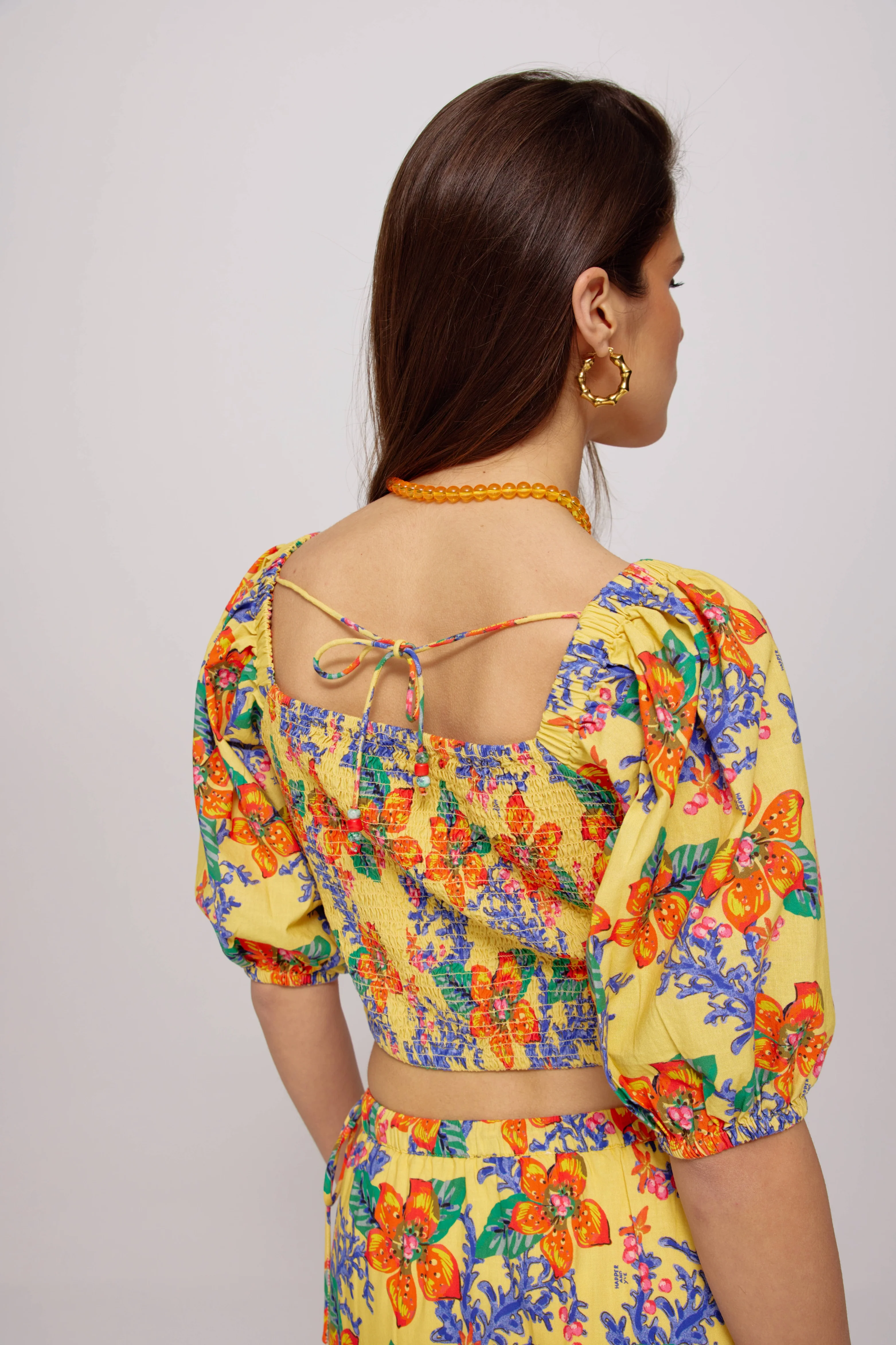 Top Stacey Banana Flower HS25C402 - Image 3