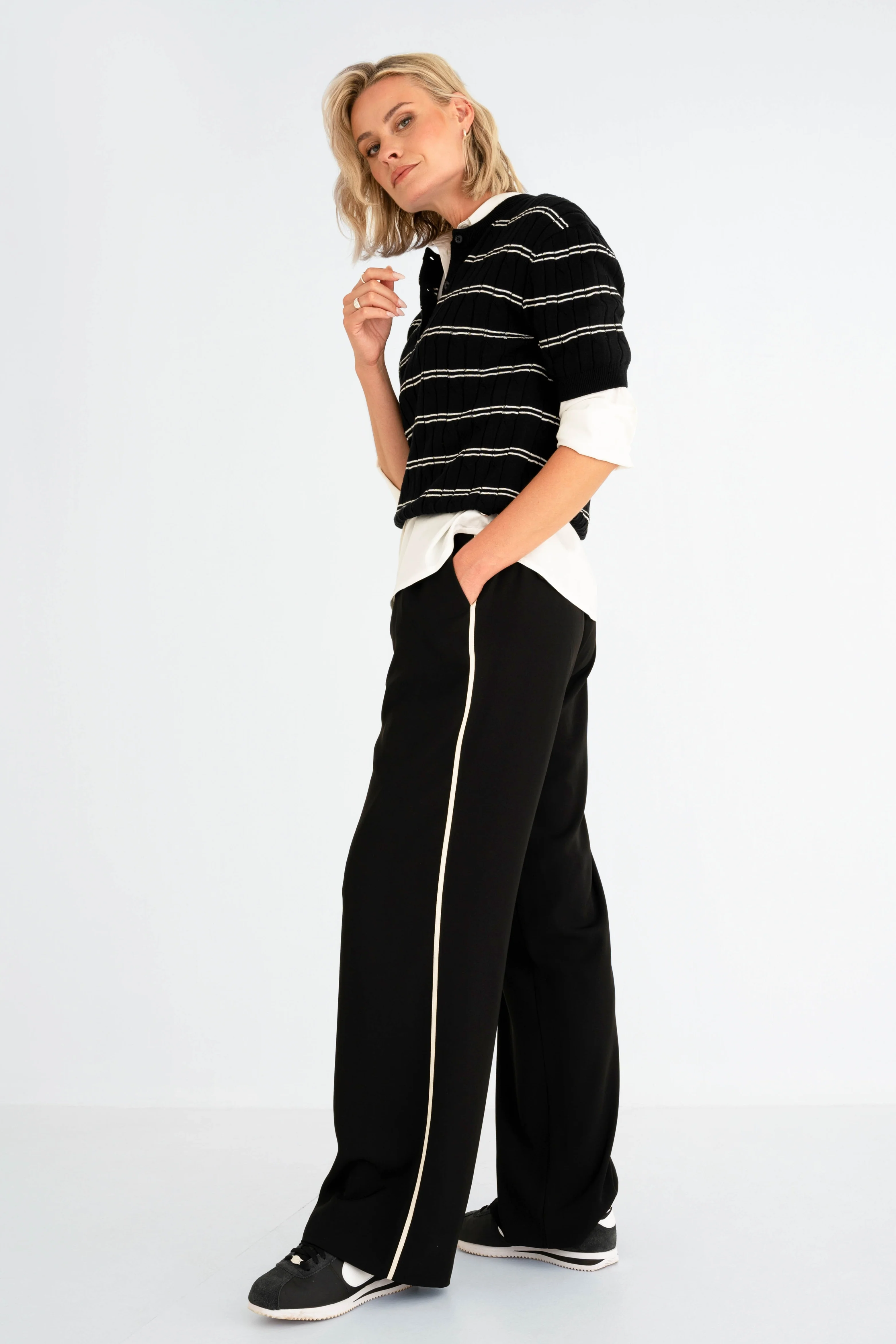 Top Suez Black Offwhite - Image 3