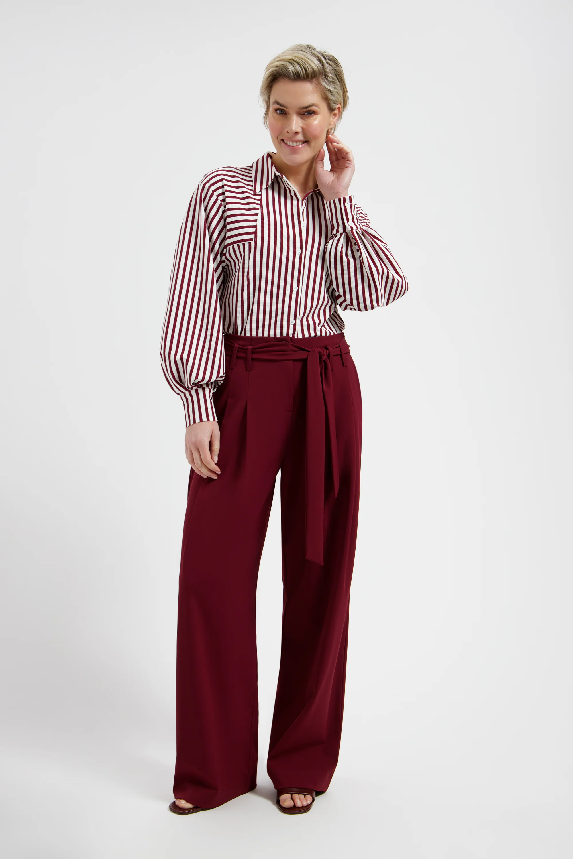 Travel Blouse Gem Burgundy Simple White L30-580-3031 - Image 3