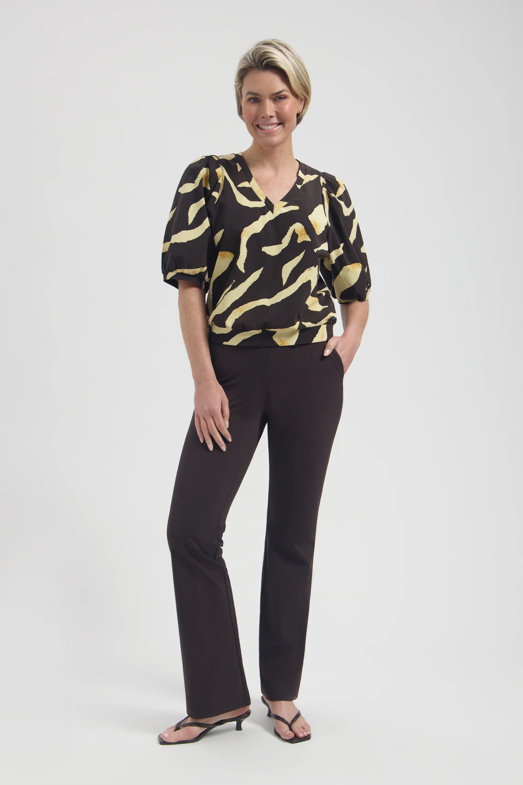 Travel Broek Poppy Dark Brown L14-475-3201 - Image 3