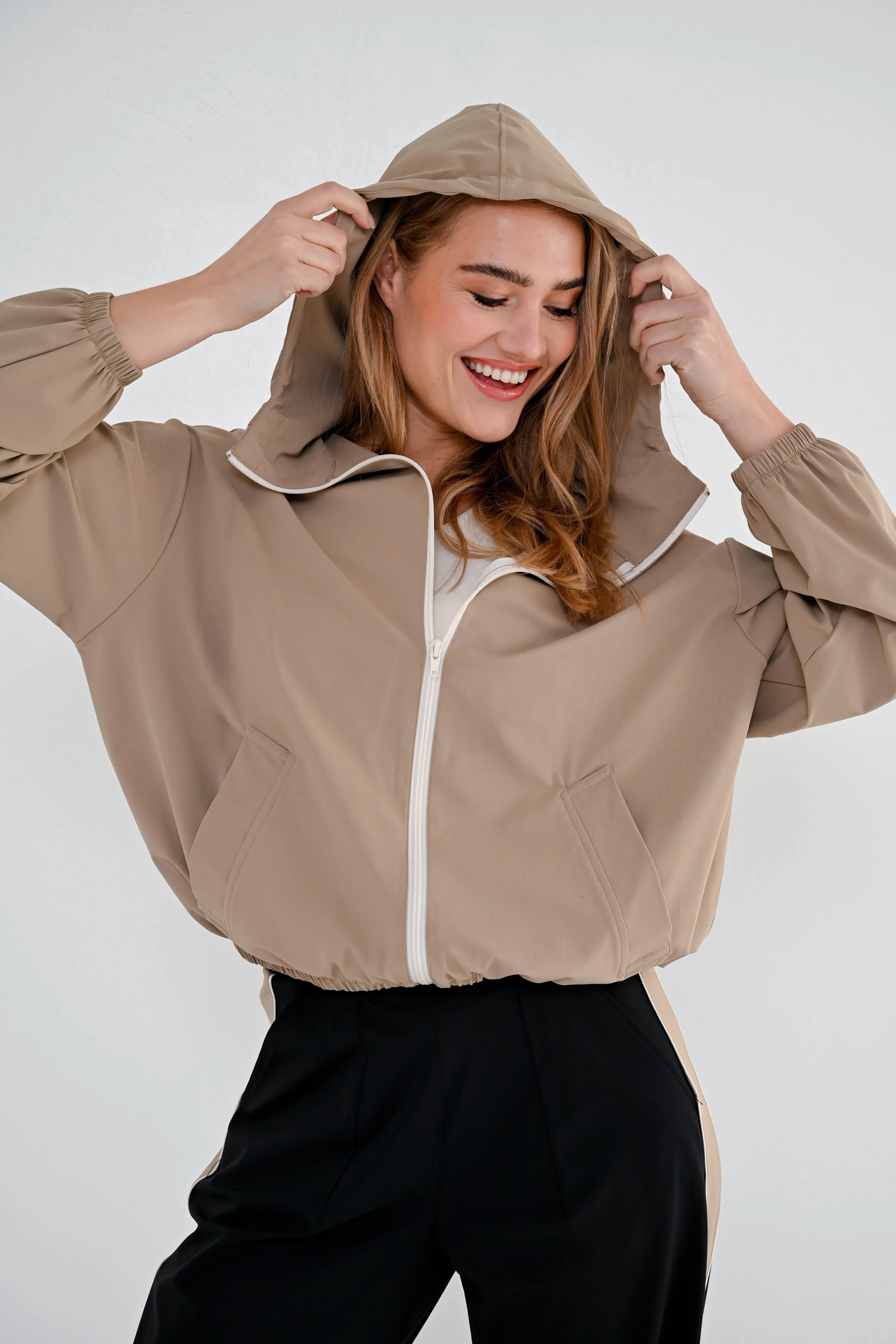 Travel Jacket Nara Sand - Image 4