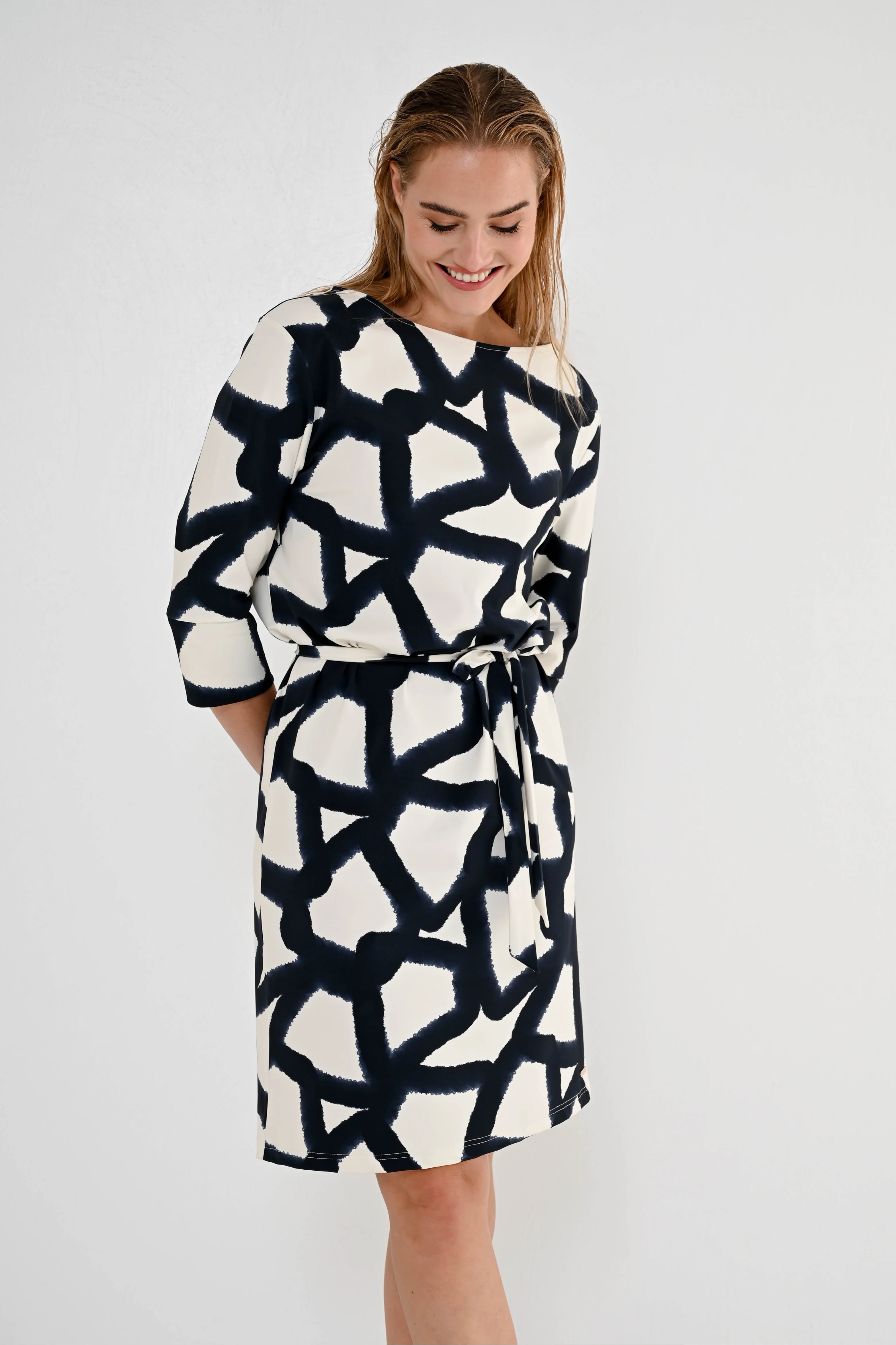 Travel Jurk Dressy Cross Paint