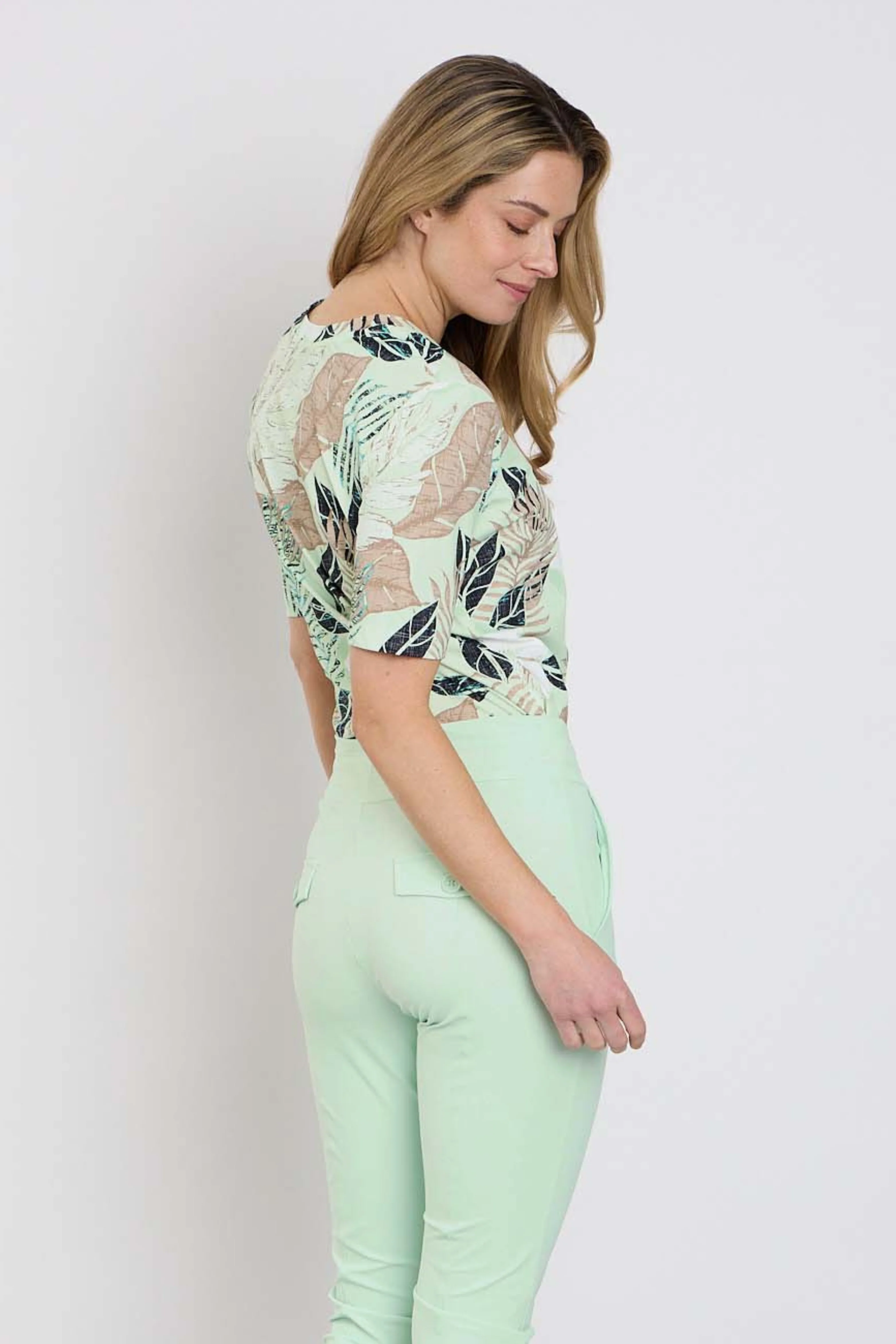 Travel Top Botanical Print Pistachio 202271 - Image 4