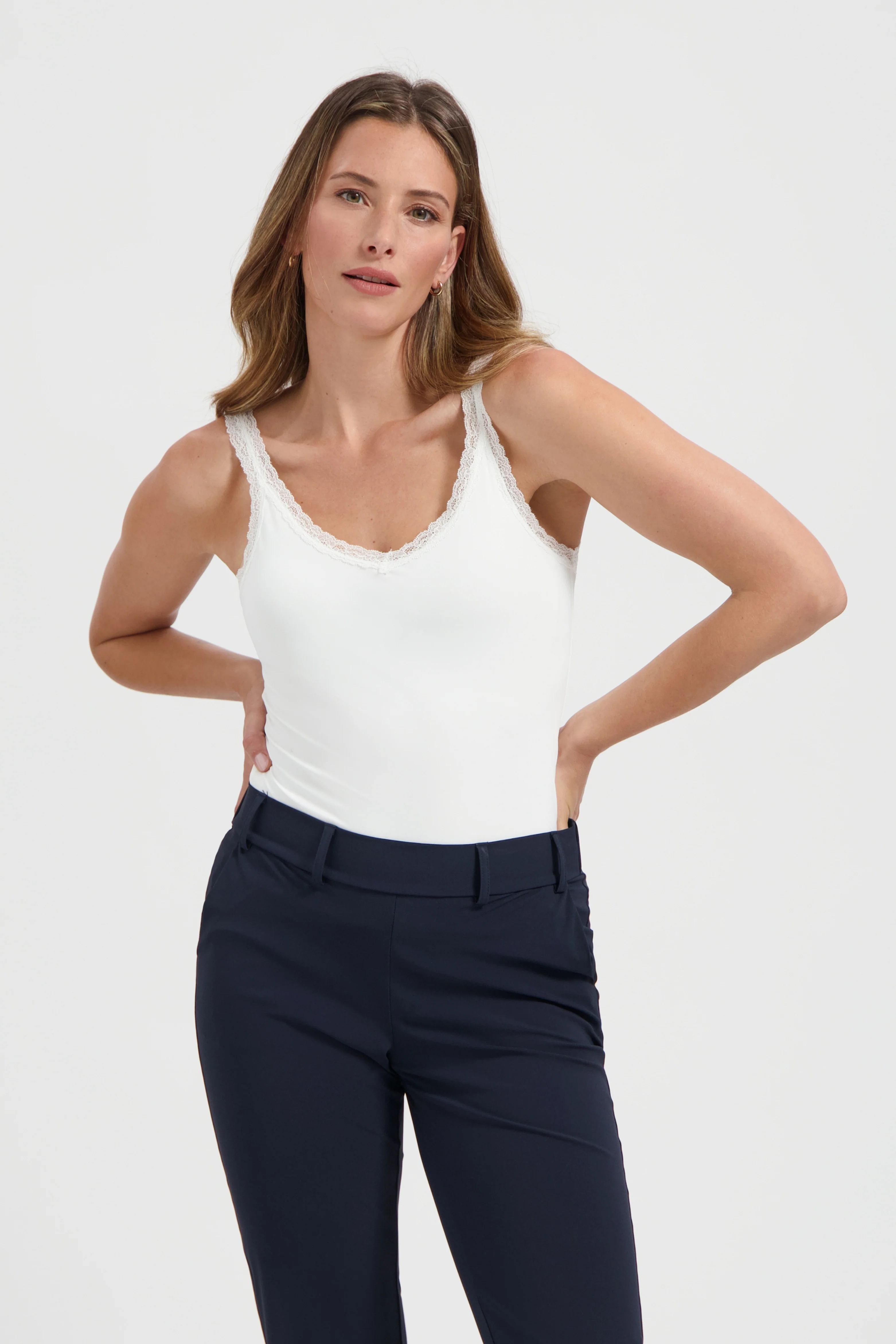 Travel Top Lacy Offwhite L21-275-0060