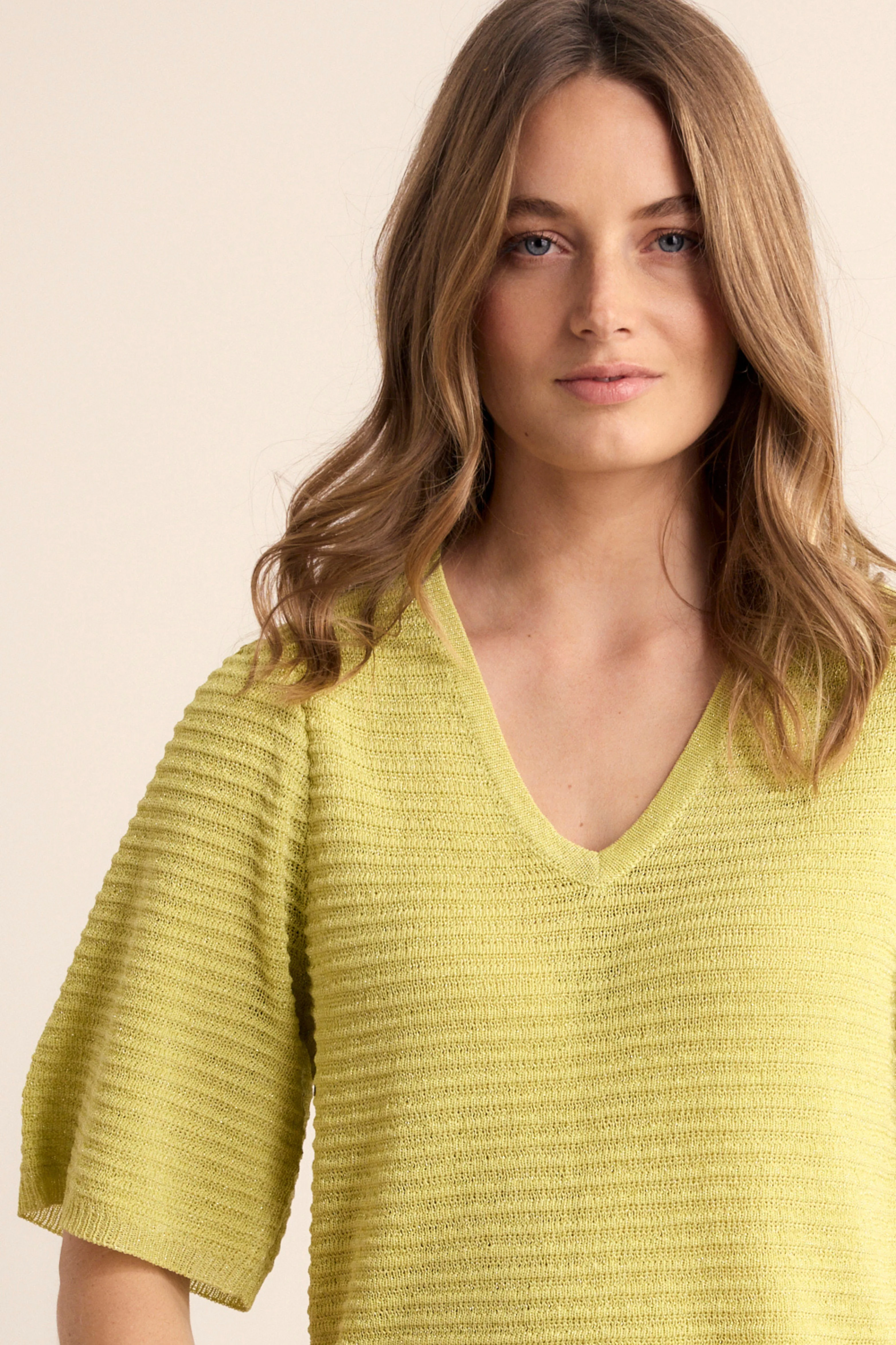 Trui V-Neck Lurex Celery Y06-19-601 2 - Image 7