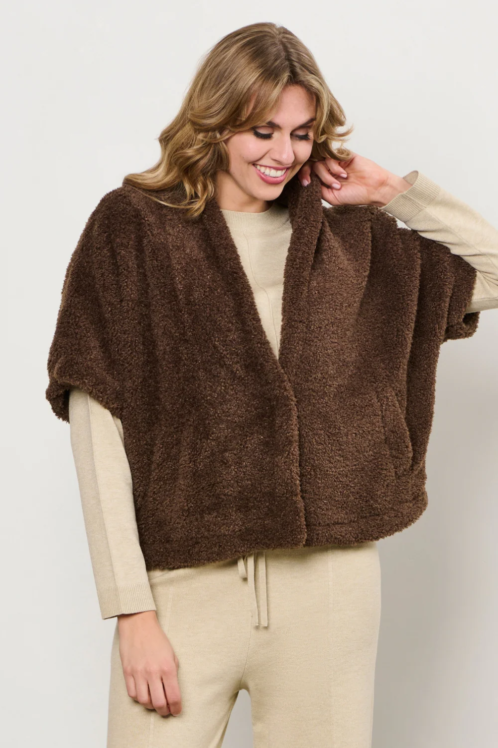 Vest Carly Chocolate GL113 - Image 4